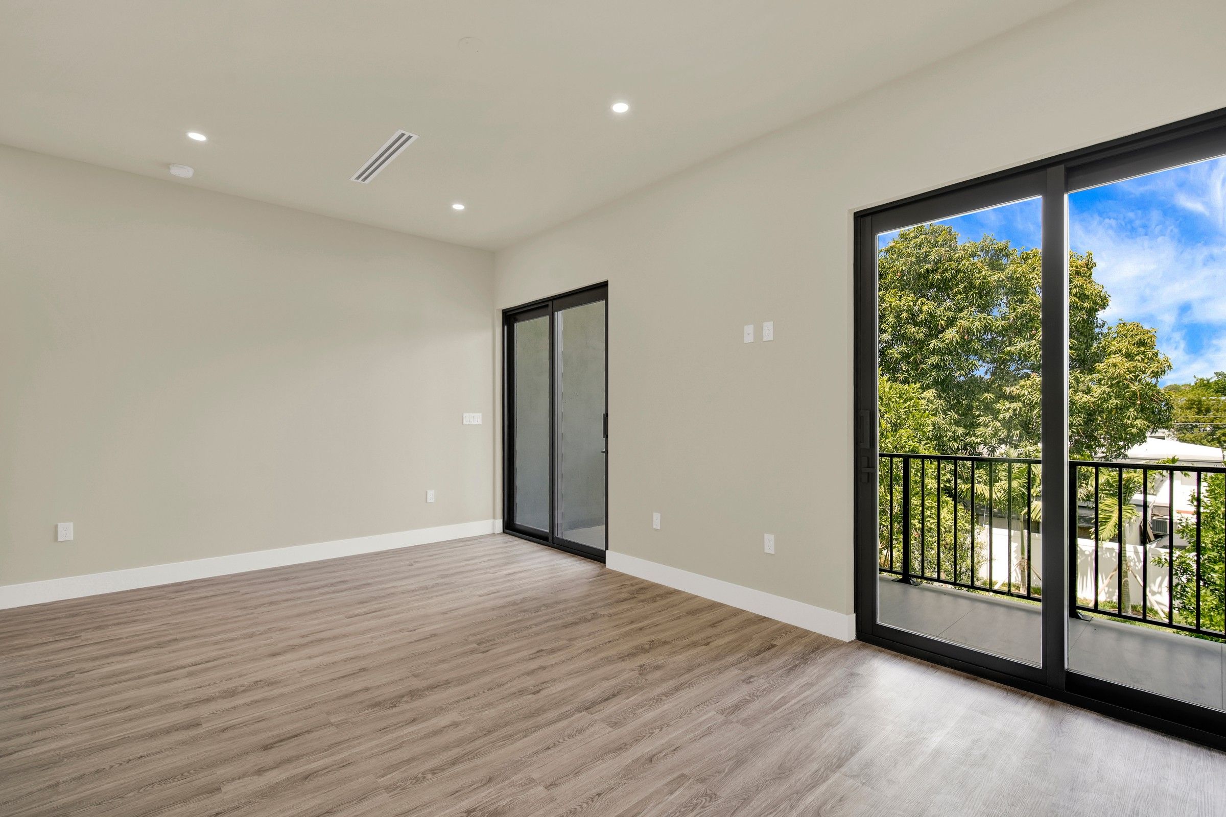  2889 Southwest 35th Avenue, Miami, FL 33133 - 物件實景