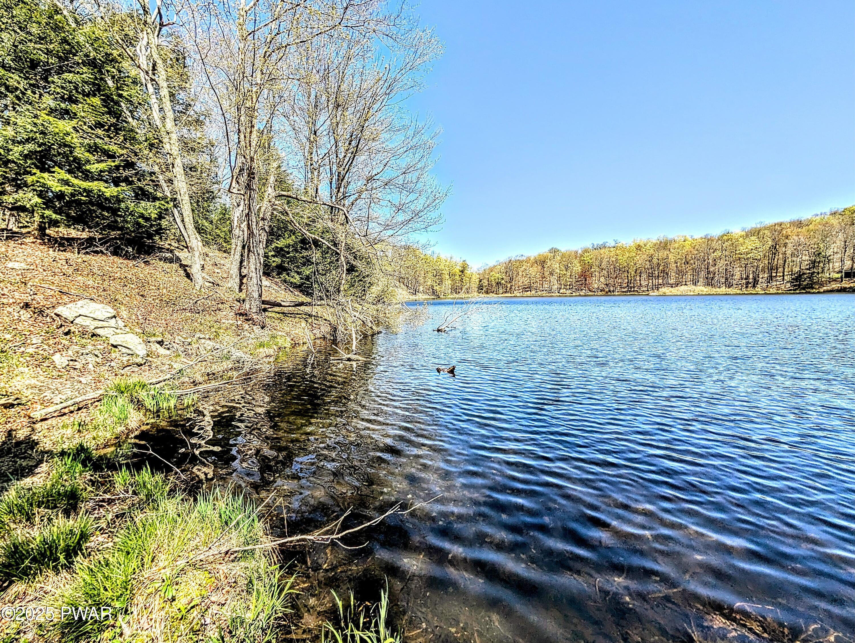 Canadensis, Pennsylvania, 18325, United States, 4 Bedrooms Bedrooms, ,2 BathroomsBathrooms,Residential,For Sale,1983117