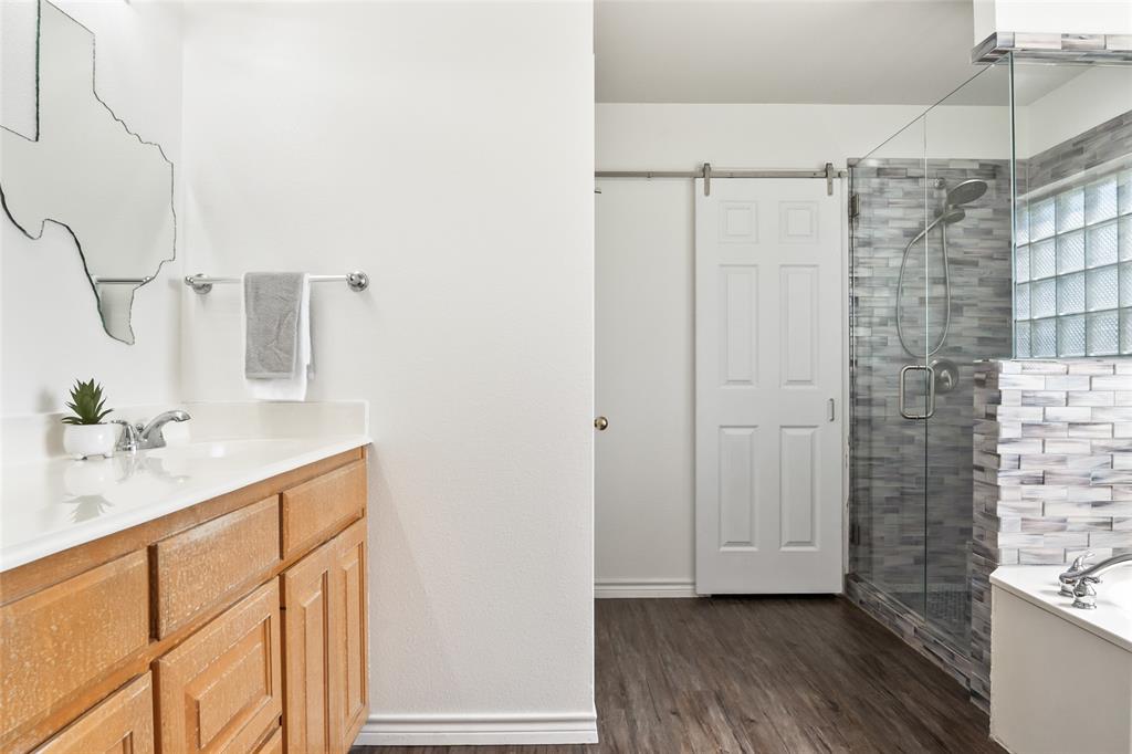 Gunter, Texas, 75058, United States, 4 Bedrooms Bedrooms, ,3 BathroomsBathrooms,Residential,For Sale,1914134