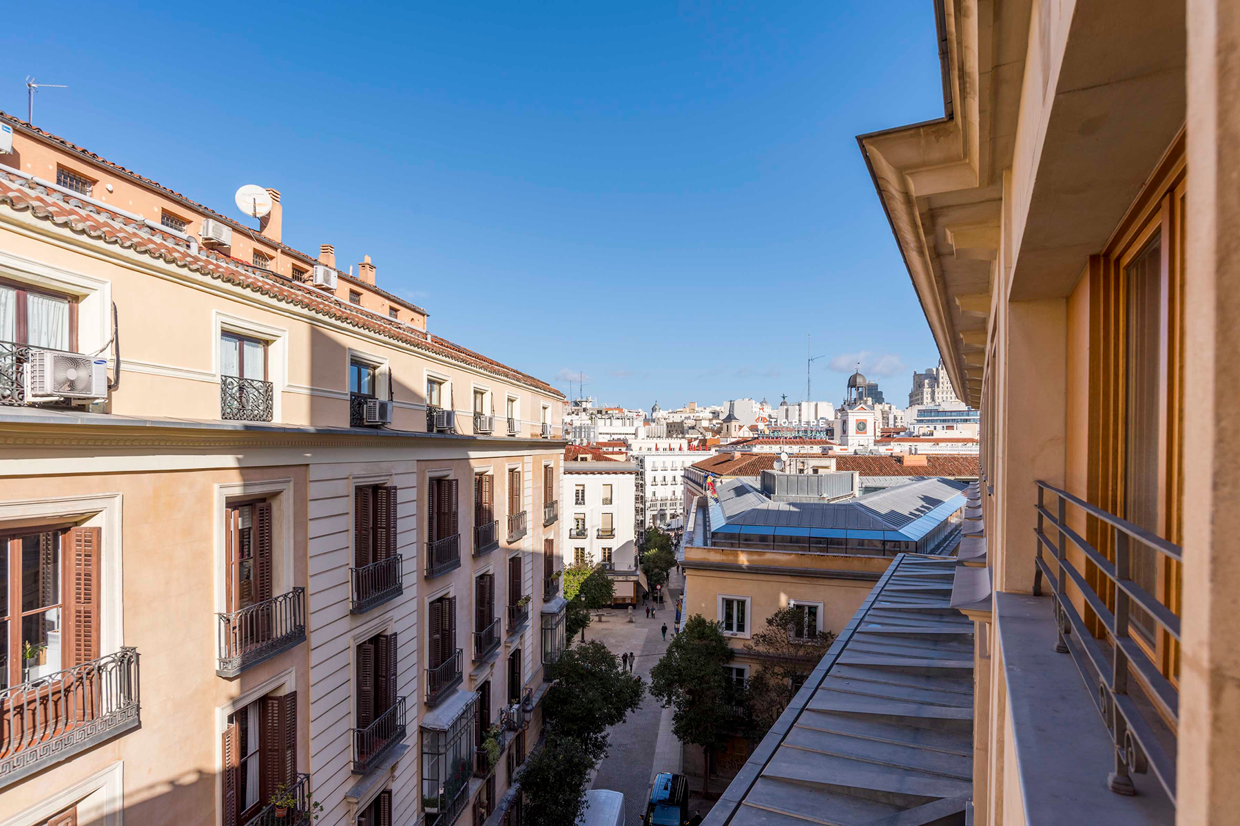  Renovated penthouse with terrace and views in the heart of Madrid - 物件實景