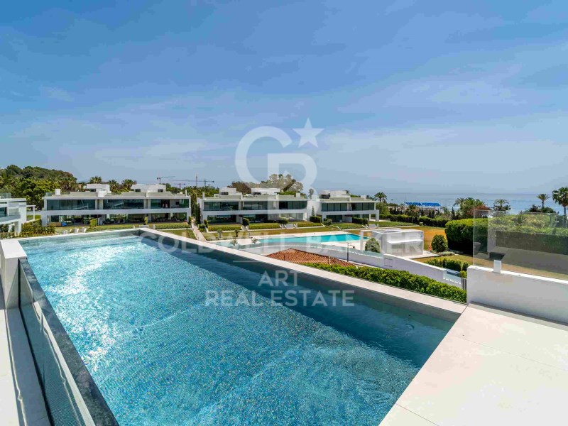 Marbella, Andalusia, ES, 5 Bedrooms Bedrooms, ,5 BathroomsBathrooms,Residential,For Sale,1805166