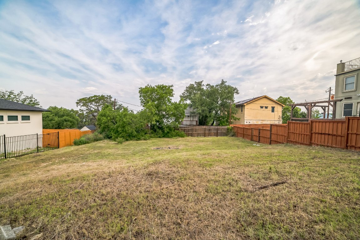 Austin, Texas, 78732, United States, ,Land,For Sale,1820952