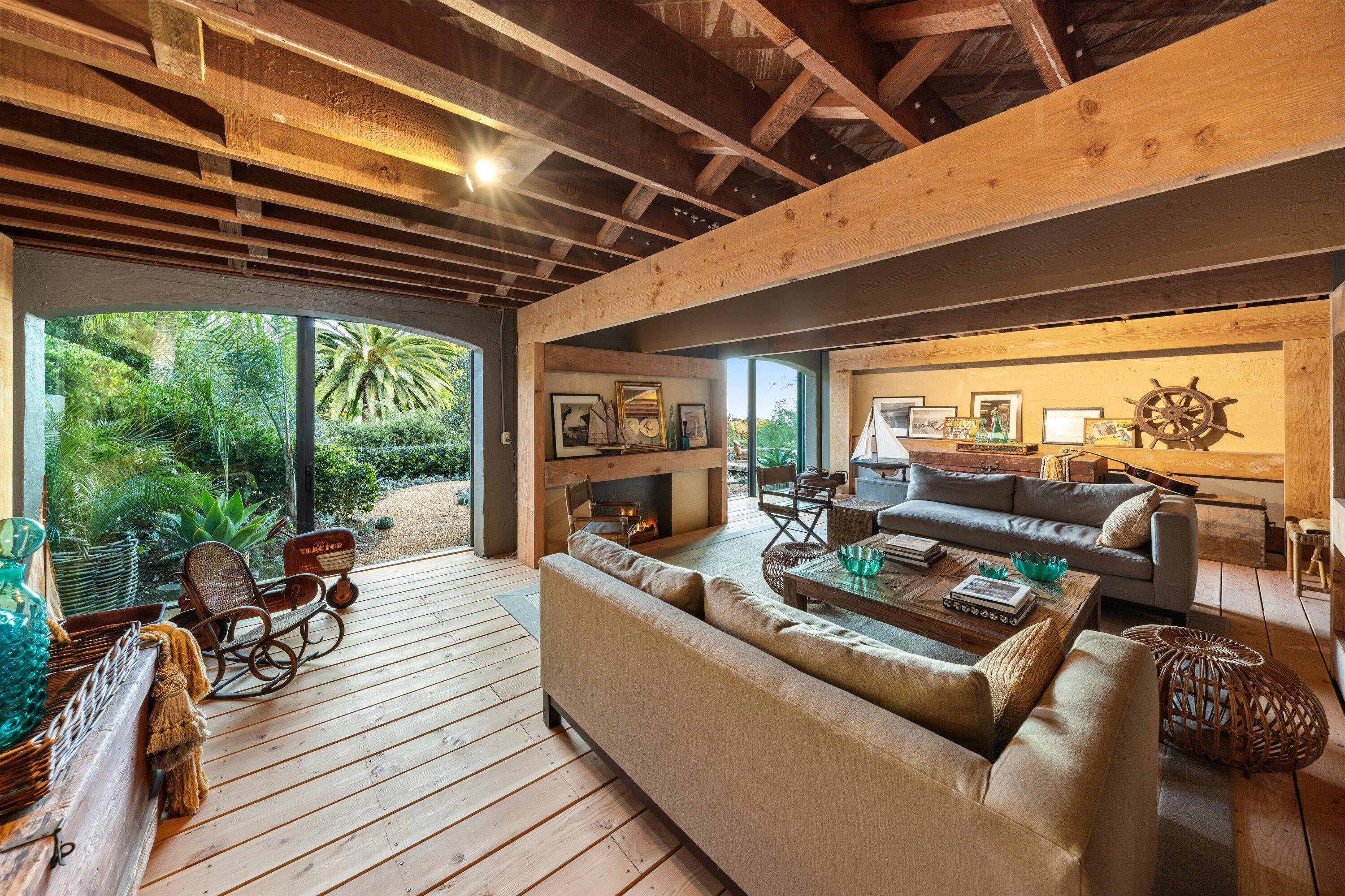 Santa Barbara, California, 93103, United States, 5 Bedrooms Bedrooms, ,5 BathroomsBathrooms,Residential,For Sale,1910824