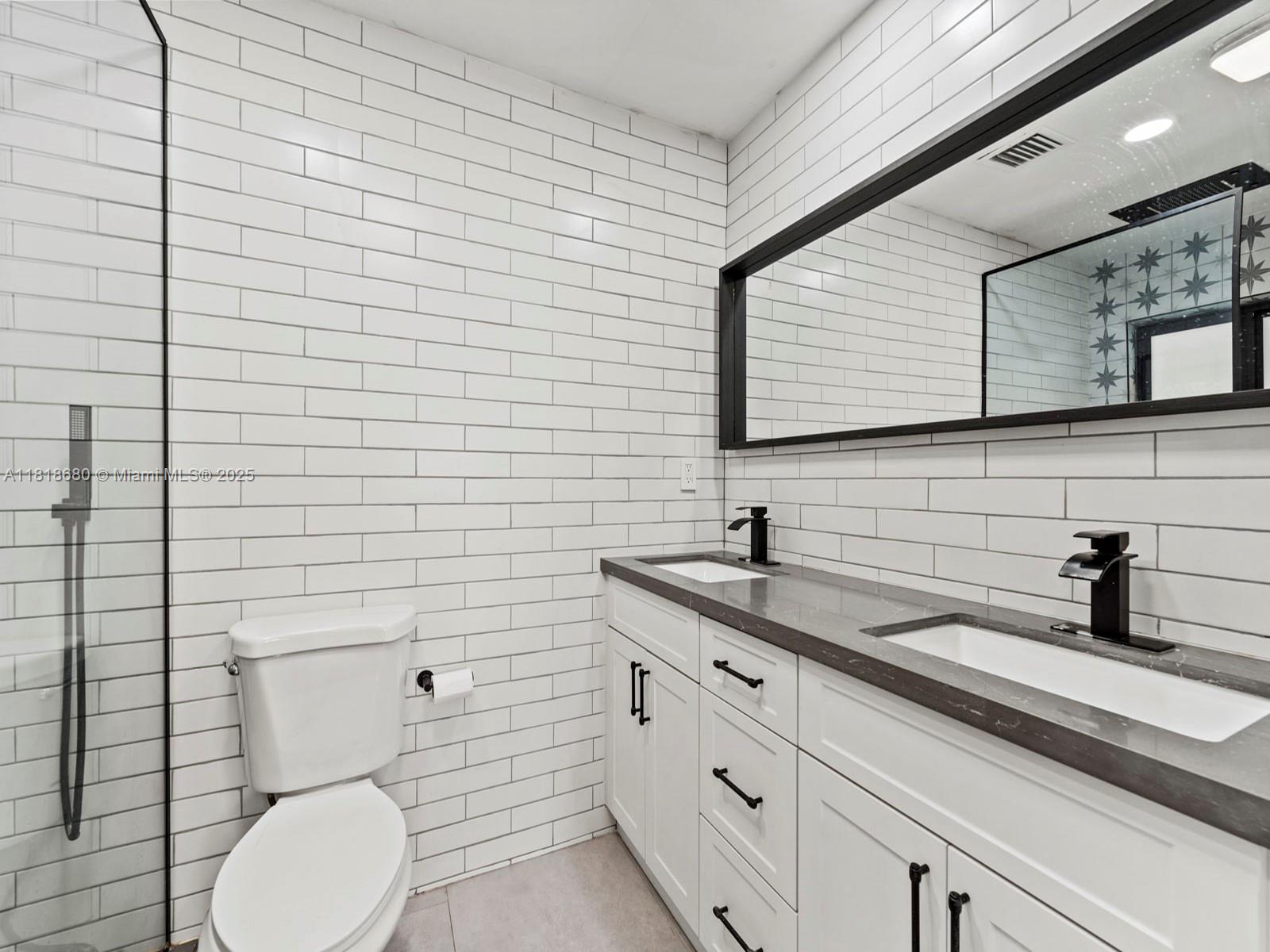Miami, Florida, 33173, United States, 3 Bedrooms Bedrooms, ,2 BathroomsBathrooms,Residential,For Sale,1857432