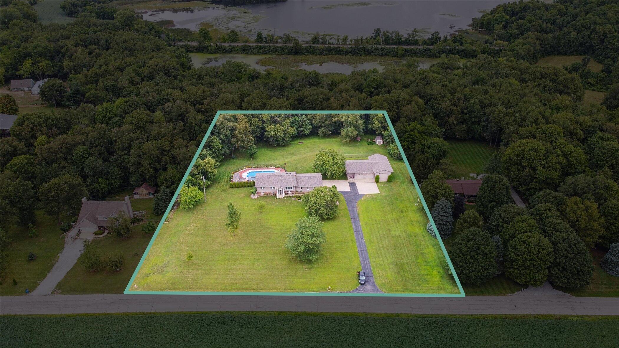 New Carlisle, Indiana, 46552, United States, 4 Bedrooms Bedrooms, ,2 BathroomsBathrooms,Residential,For Sale,1924883