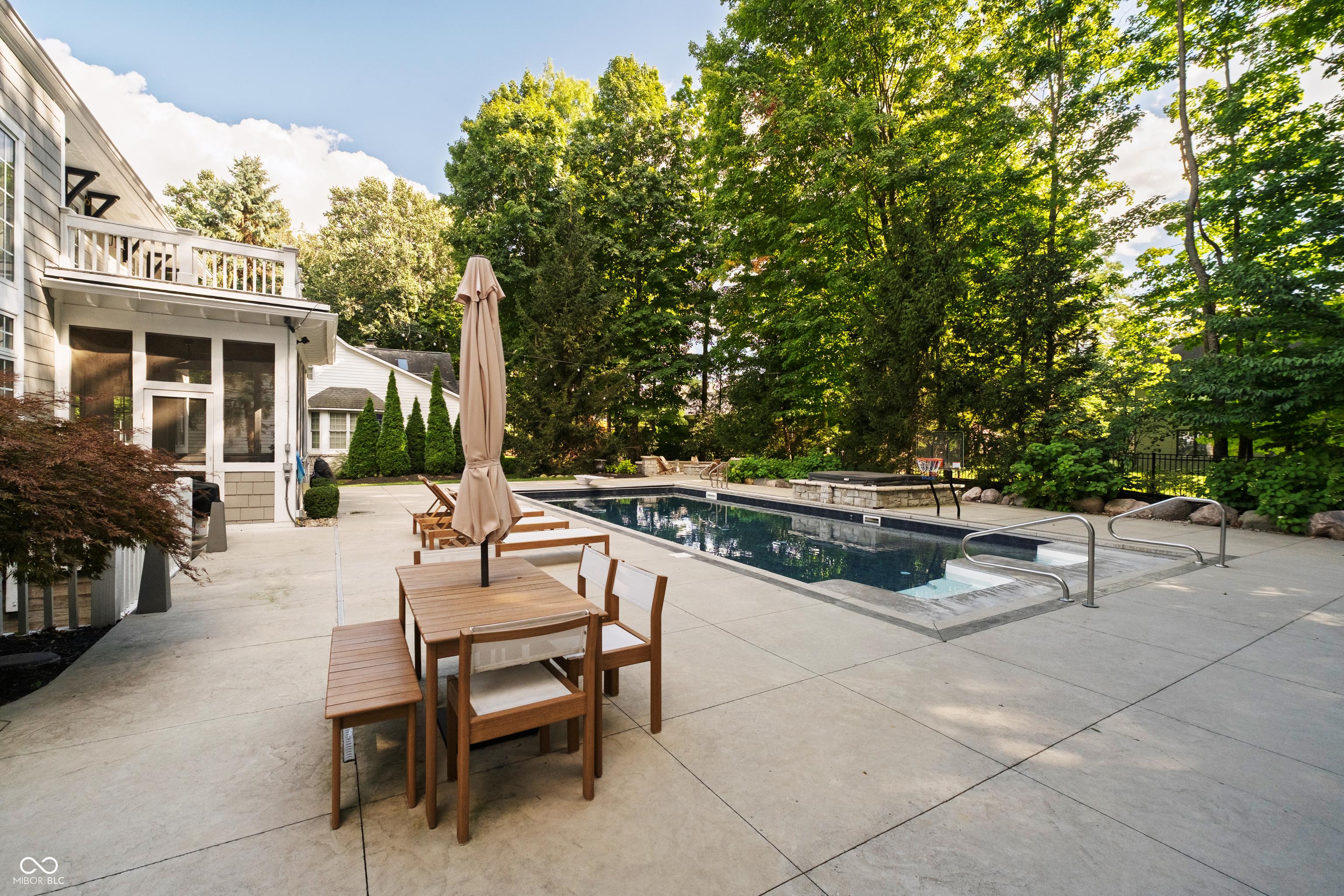 Fishers, Indiana, 46040, United States, 5 Bedrooms Bedrooms, ,5 BathroomsBathrooms,Residential,For Sale,1980240