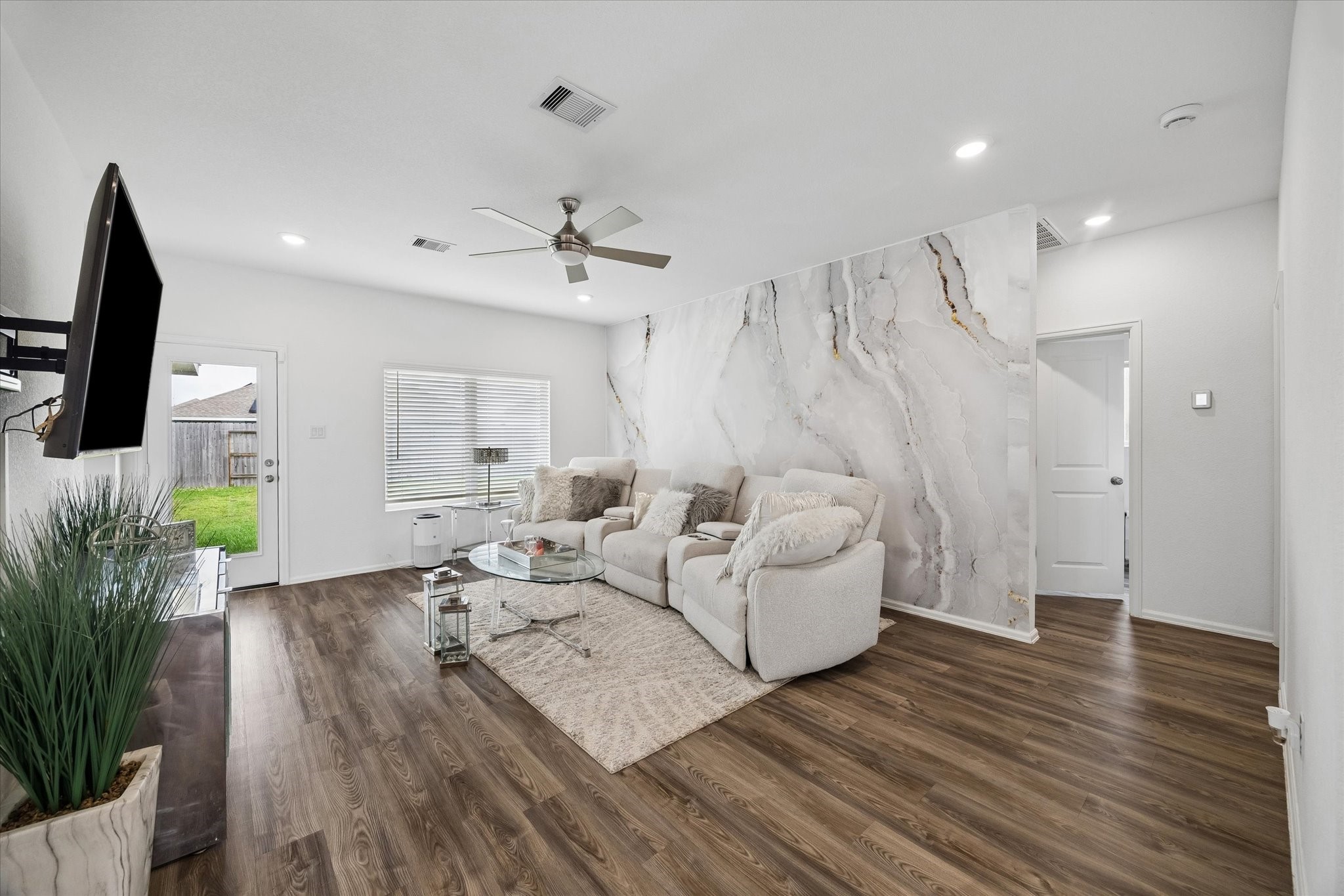  4311 Cedar Ash Drive - 物件實景