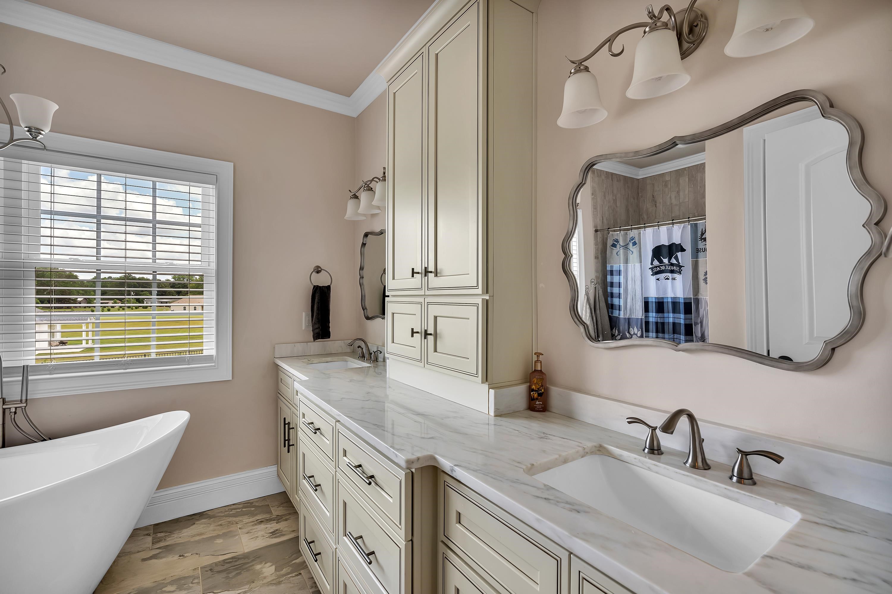 Woodruff, South Carolina, 29388, United States, 4 Bedrooms Bedrooms, ,4 BathroomsBathrooms,Residential,For Sale,2003467