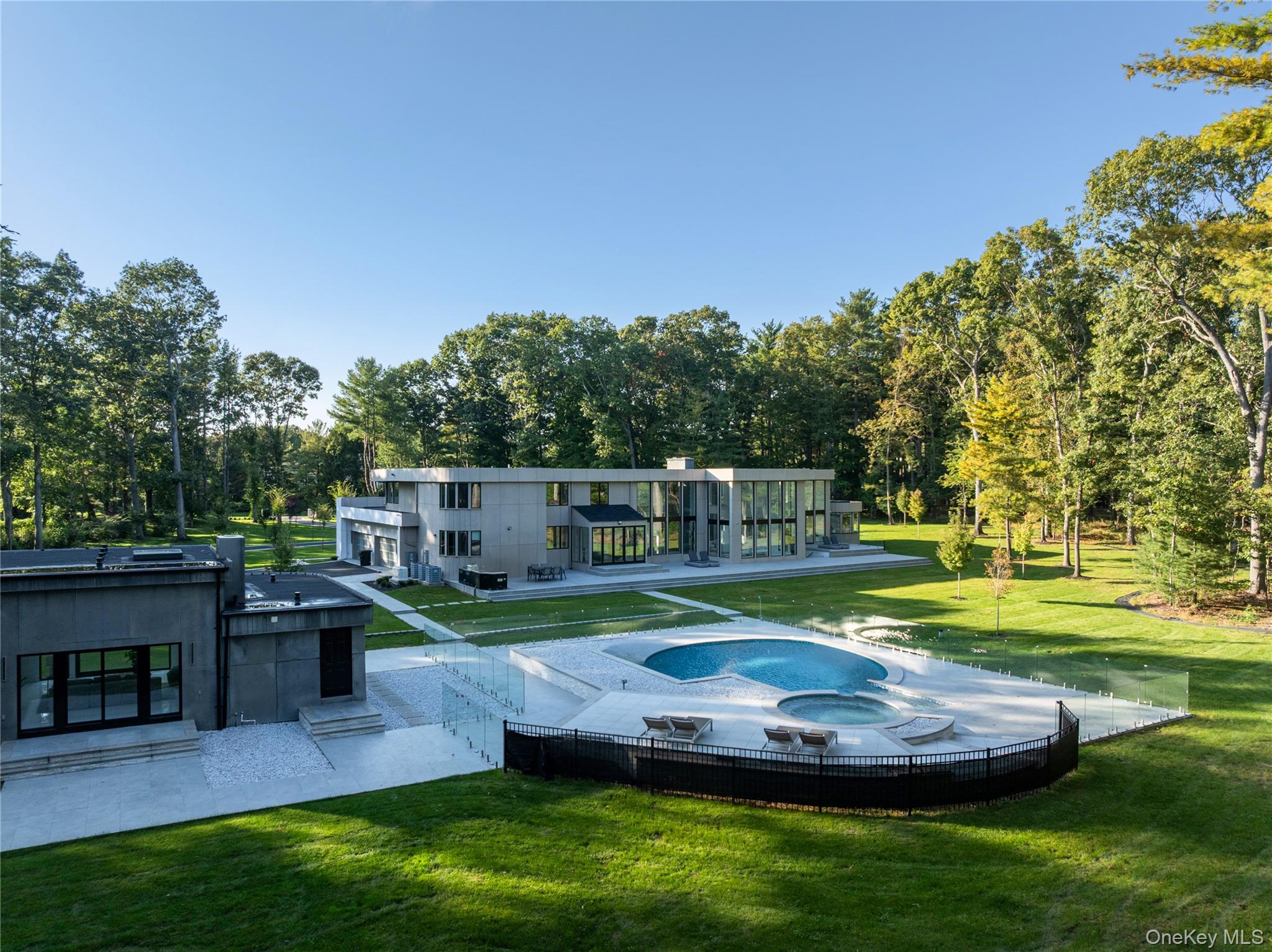  31 Chestnut Hill Drive, Upper Brookville, NY, 11771 - 物件實景