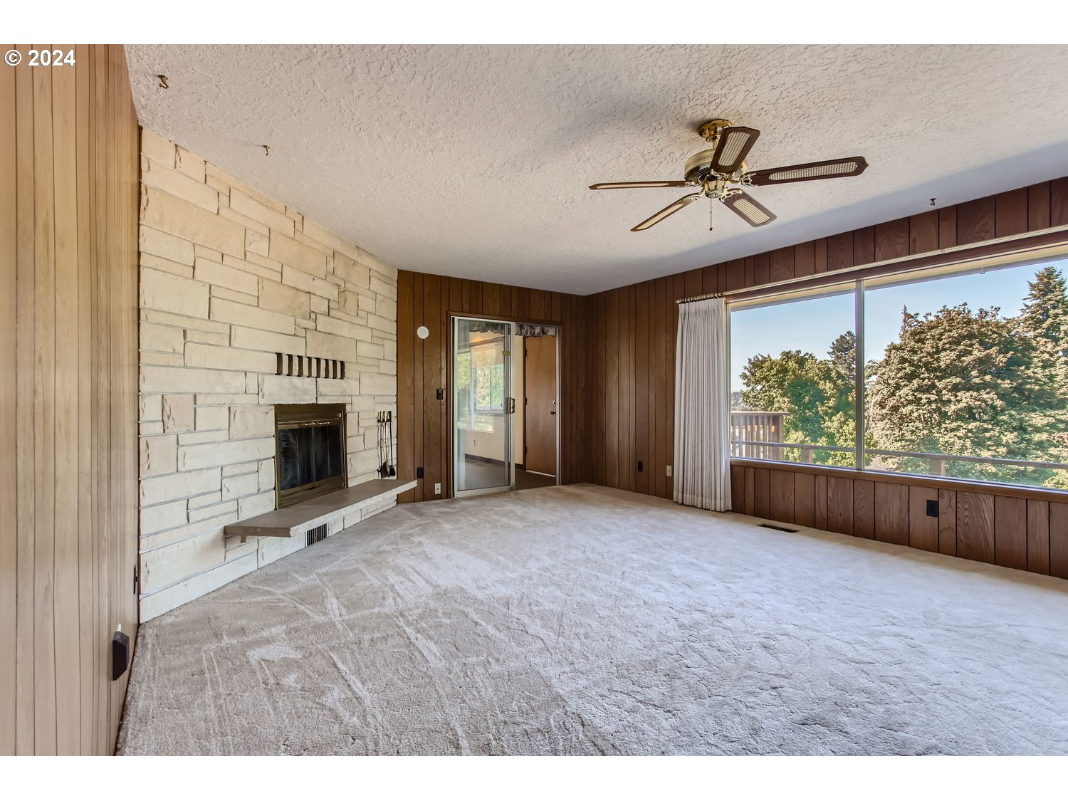 Oregoncity, Oregon, 97045, United States, 3 Bedrooms Bedrooms, ,2 BathroomsBathrooms,Residential,For Sale,1879834