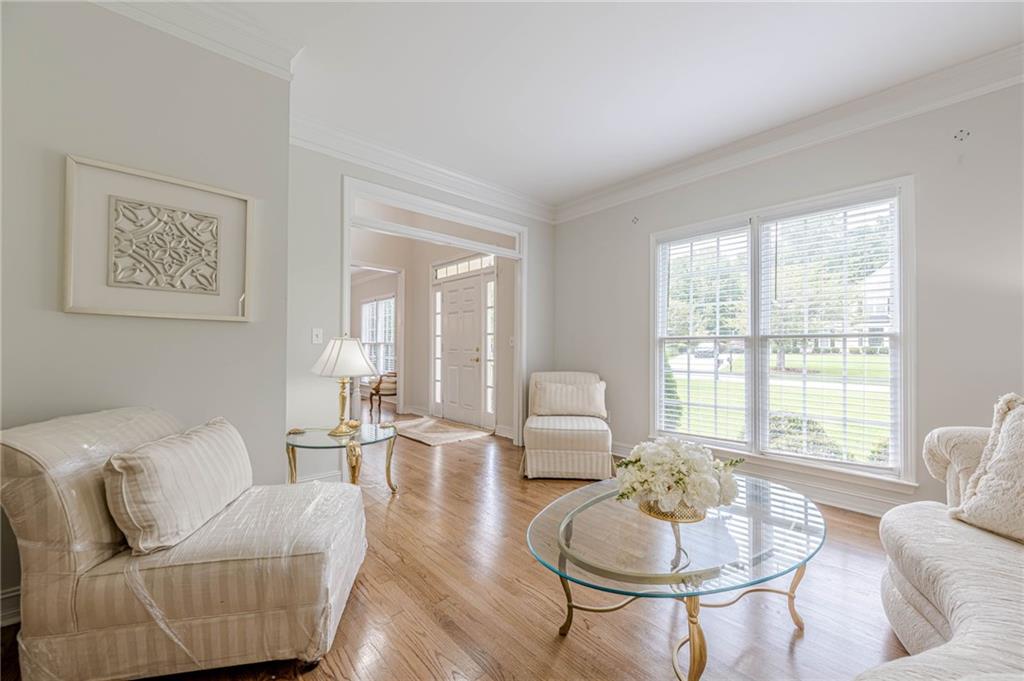 Cumming, Georgia, 30041, United States, 5 Bedrooms Bedrooms, ,5 BathroomsBathrooms,Residential,For Sale,1919838