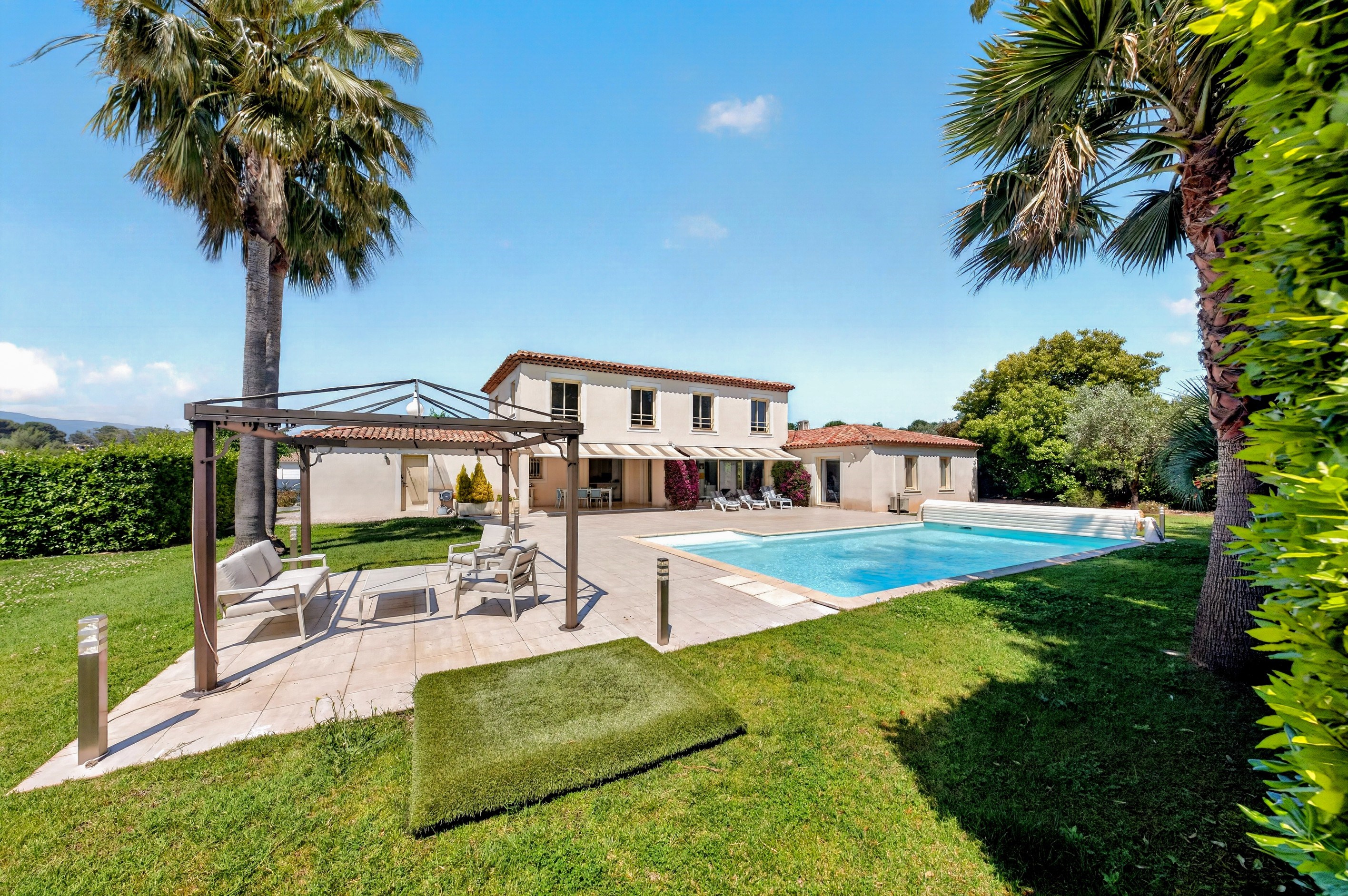  Family villa with pool within walking distance of Mouans-Sartoux village - 物件實景