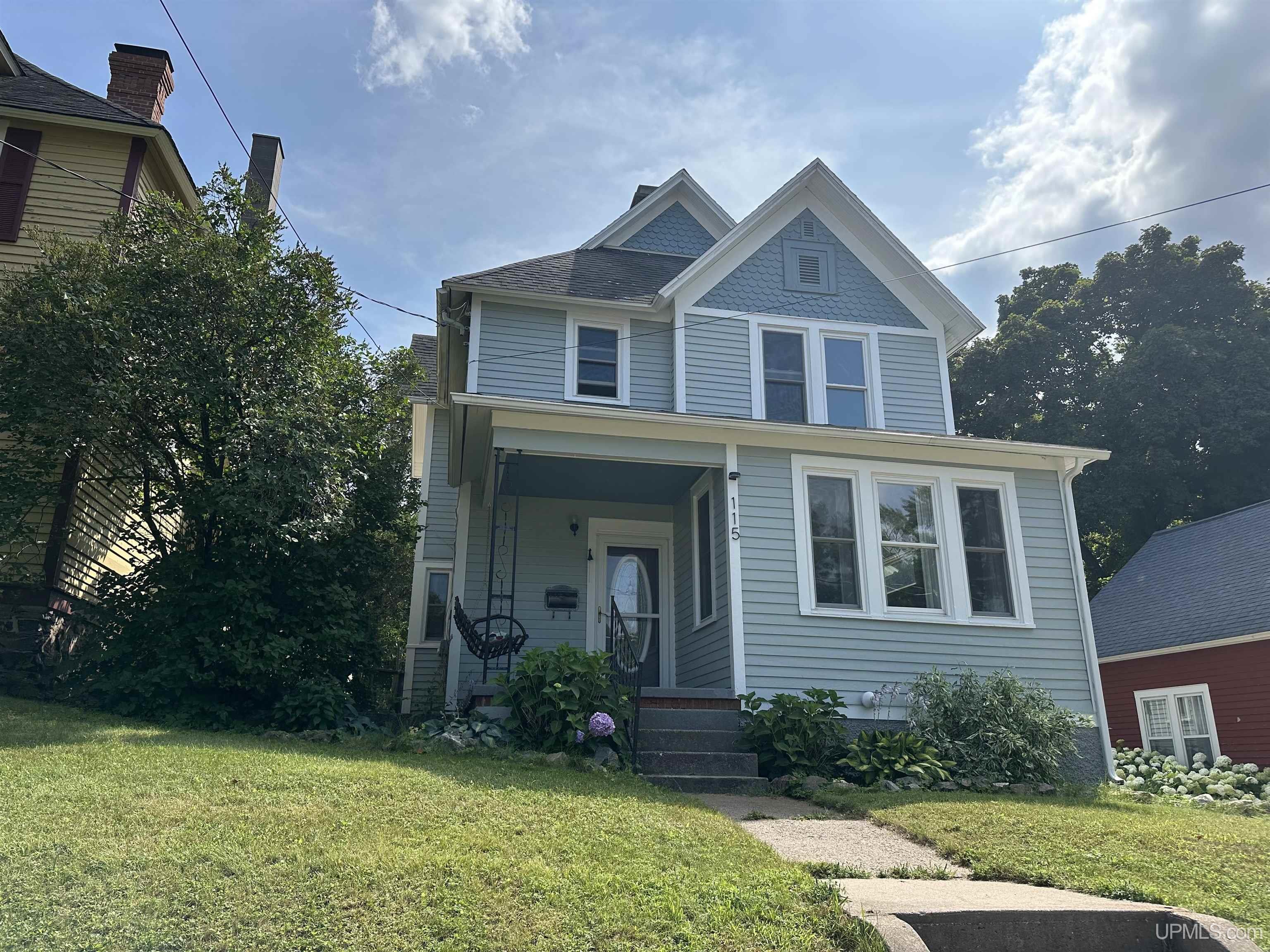 Crescent St, Marquette, MI 49855