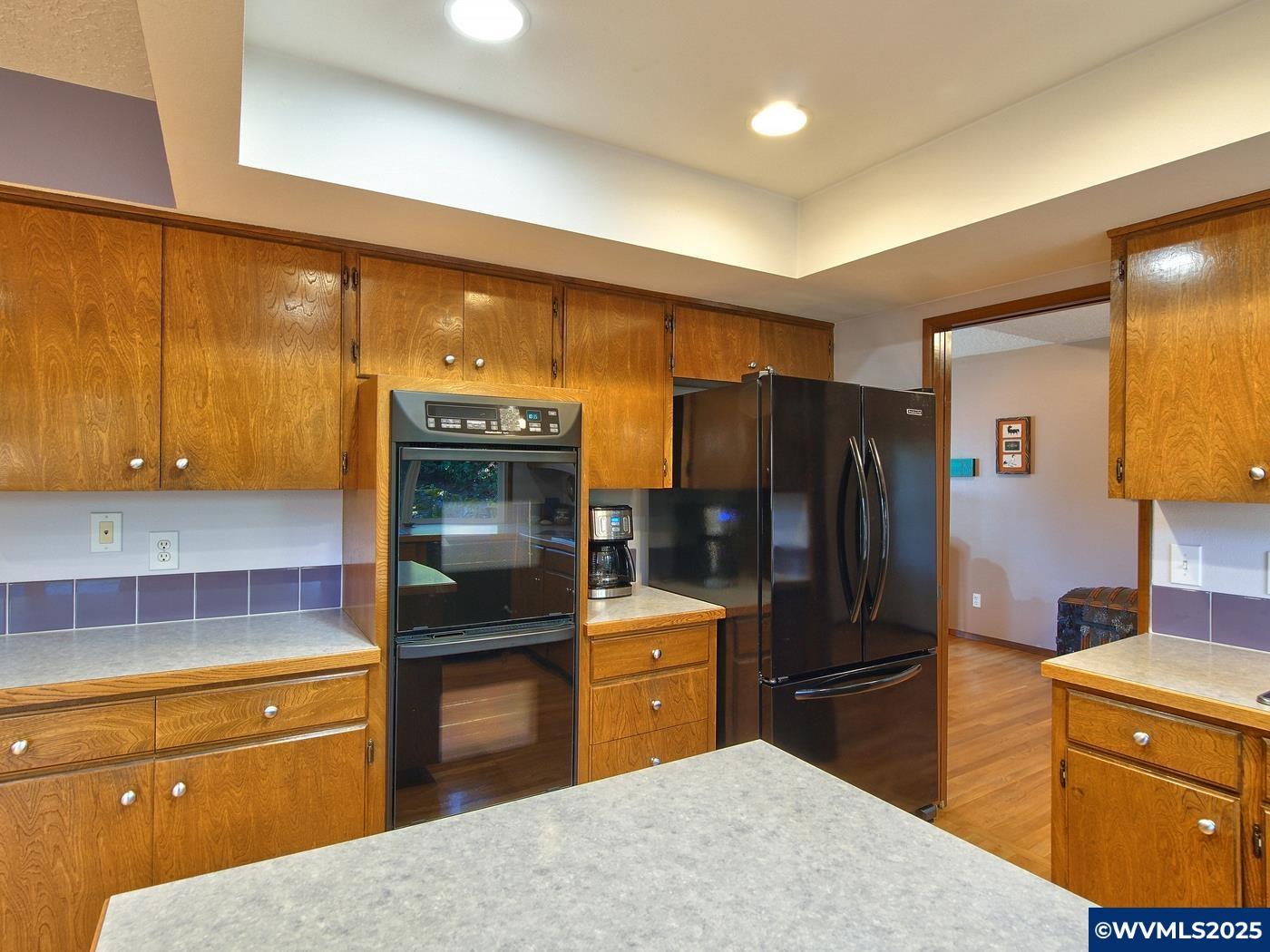 Portland, Oregon, 97229, United States, 4 Bedrooms Bedrooms, ,3 BathroomsBathrooms,Residential,For Sale,1958422