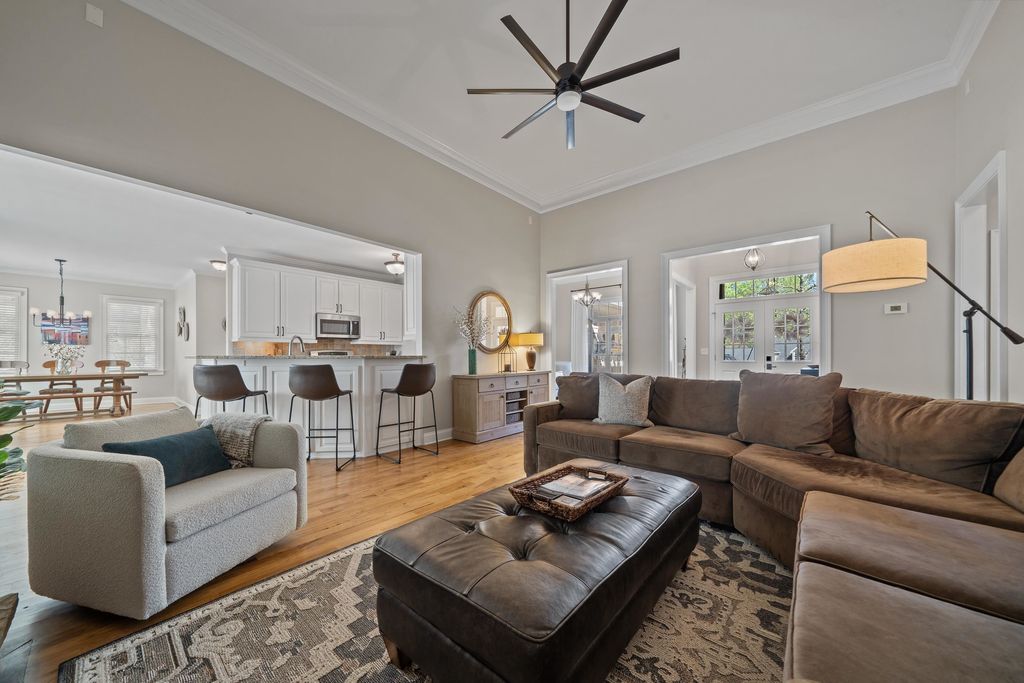 Eatonton, Georgia, 31024, United States, 3 Bedrooms Bedrooms, ,4 BathroomsBathrooms,Residential,For Sale,1885439