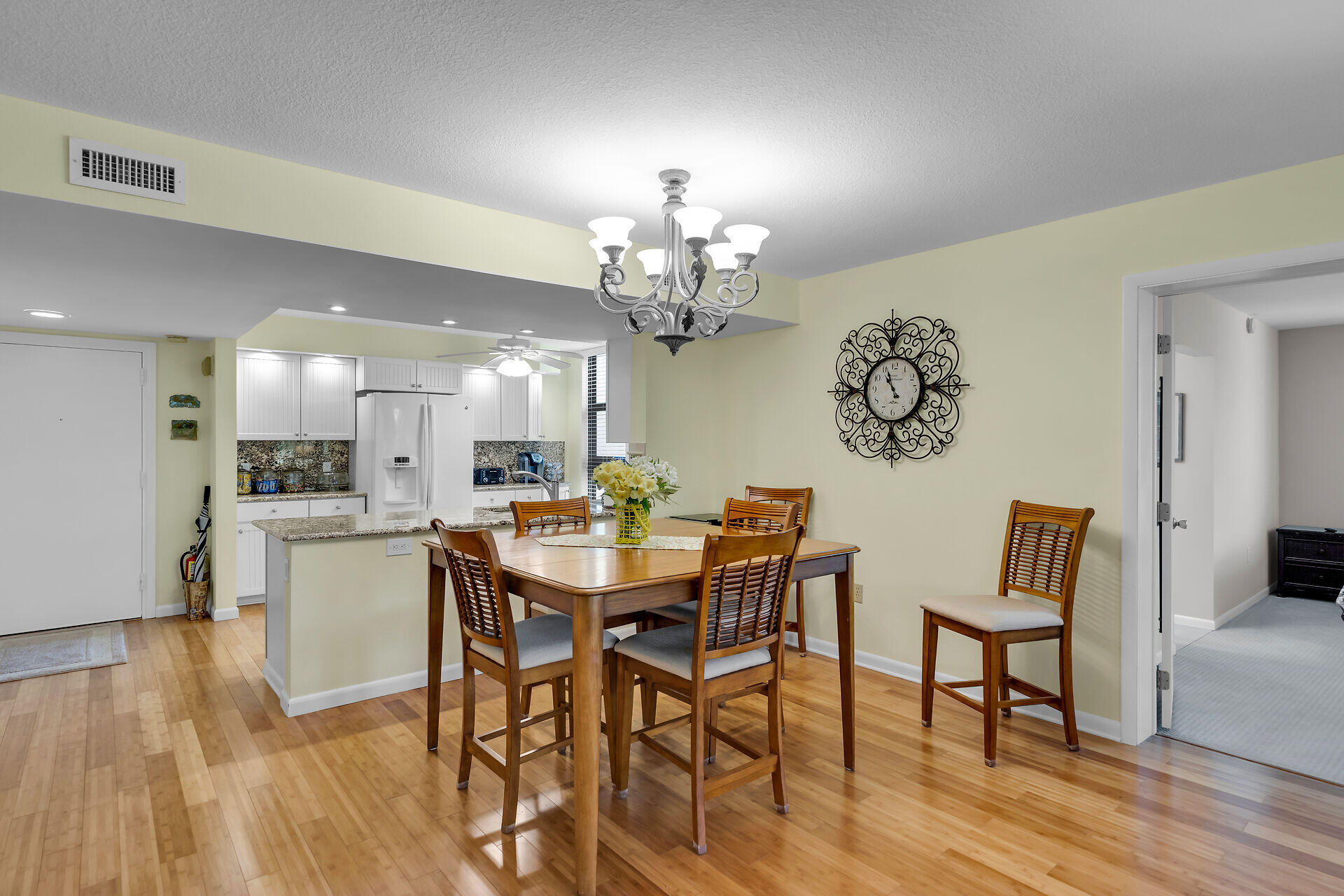 MARATHON, Florida, 33050, United States, 3 Bedrooms Bedrooms, ,2 BathroomsBathrooms,Residential,For Sale,1696068