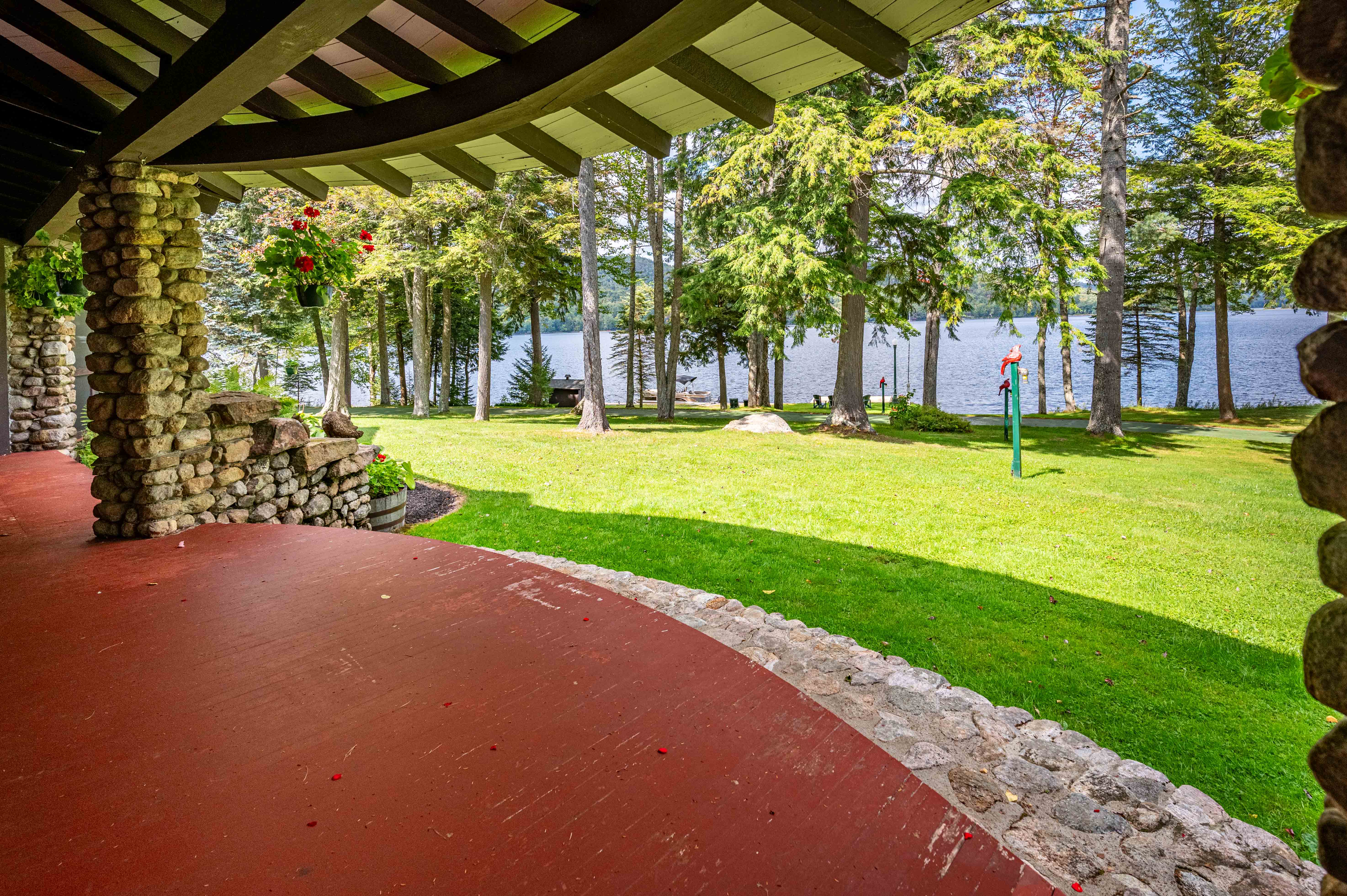 Extraordinary Historic Home on Big Moose Lake - 物件實景