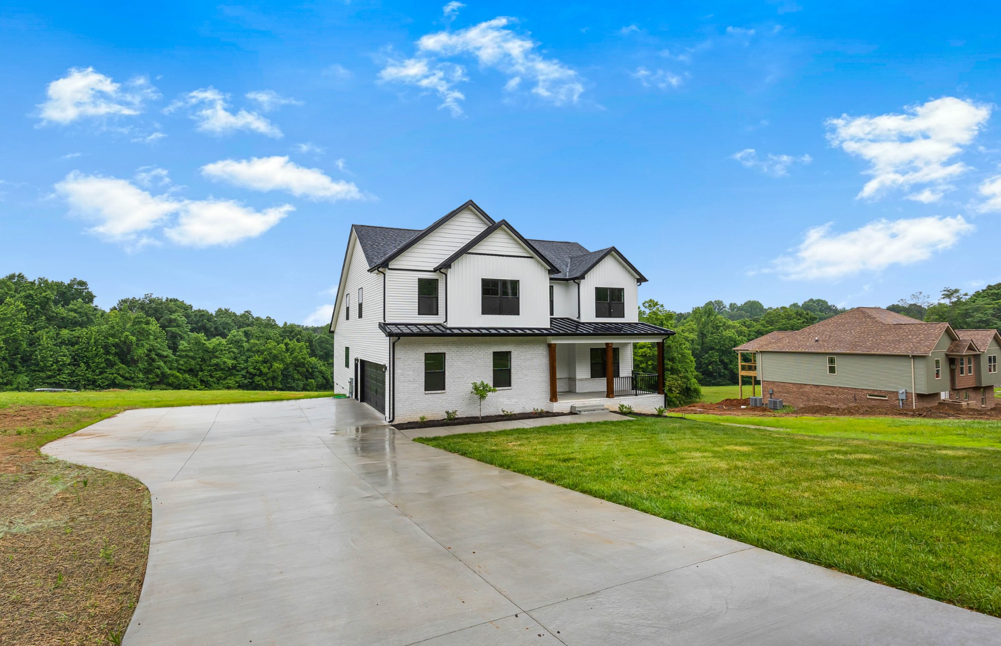 Clarksville, Tennessee, 37040, United States, 4 Bedrooms Bedrooms, ,3 BathroomsBathrooms,Residential,For Sale,1909364