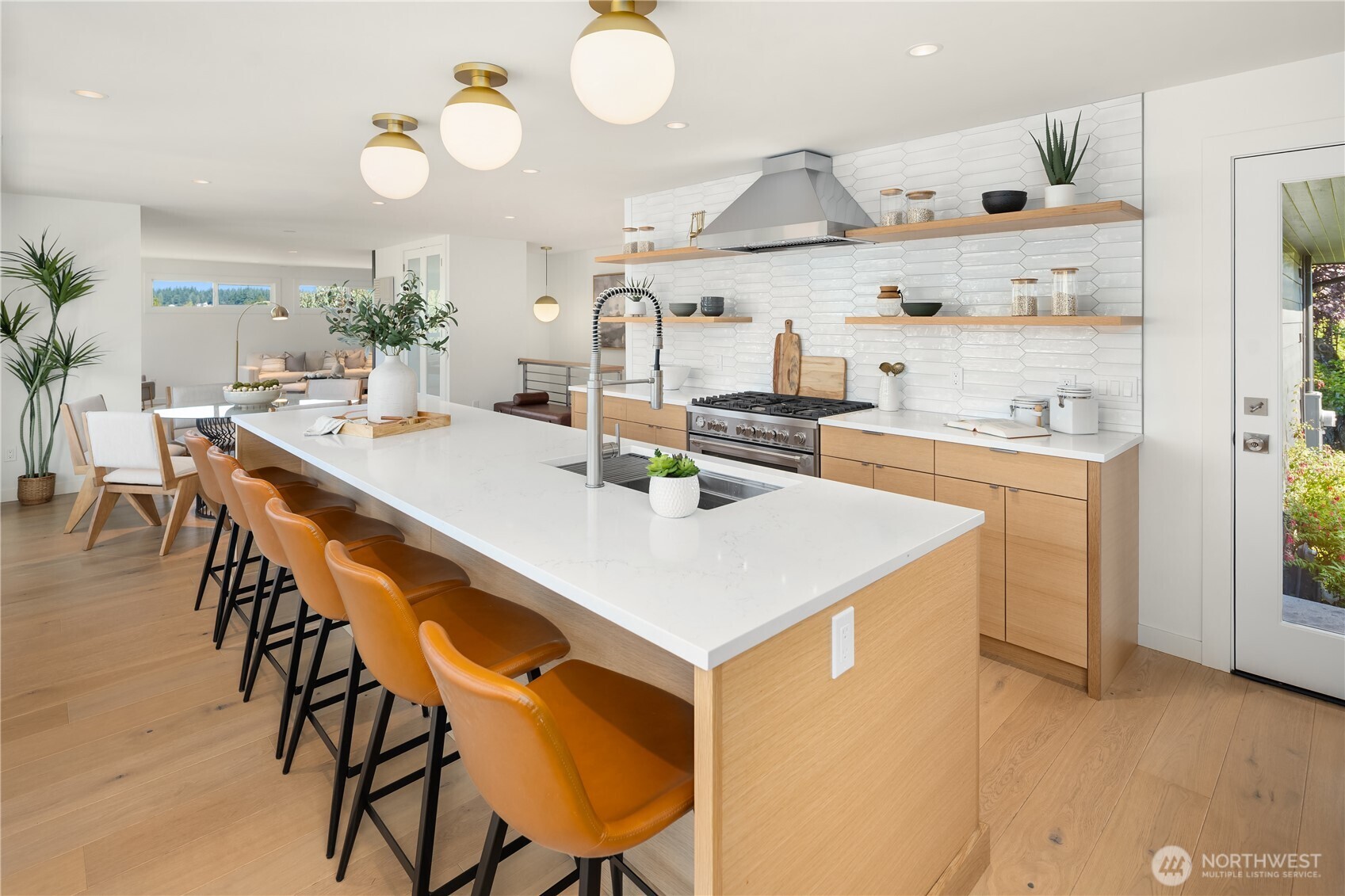 Seattle, Washington, 98177, United States, 4 Bedrooms Bedrooms, ,1 BathroomBathrooms,Residential,For Sale,1988079