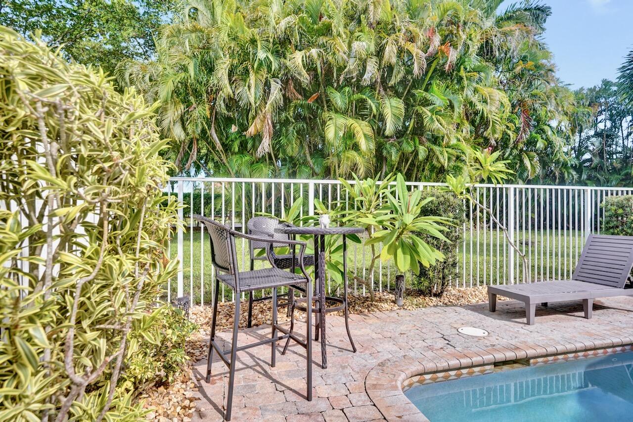 Lake Worth, Florida, 33463, United States, 3 Bedrooms Bedrooms, ,3 BathroomsBathrooms,Residential,For Sale,1940163