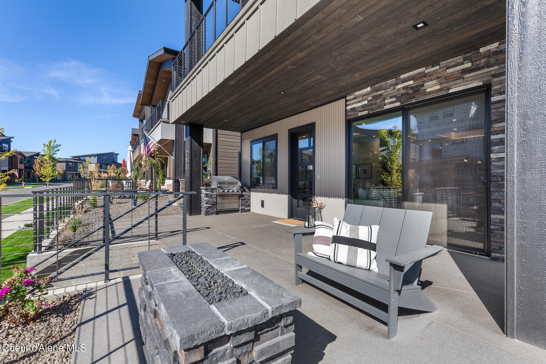 Coeur d'Alene, Idaho, 83814, United States, 3 Bedrooms Bedrooms, ,Residential,For Sale,1985771