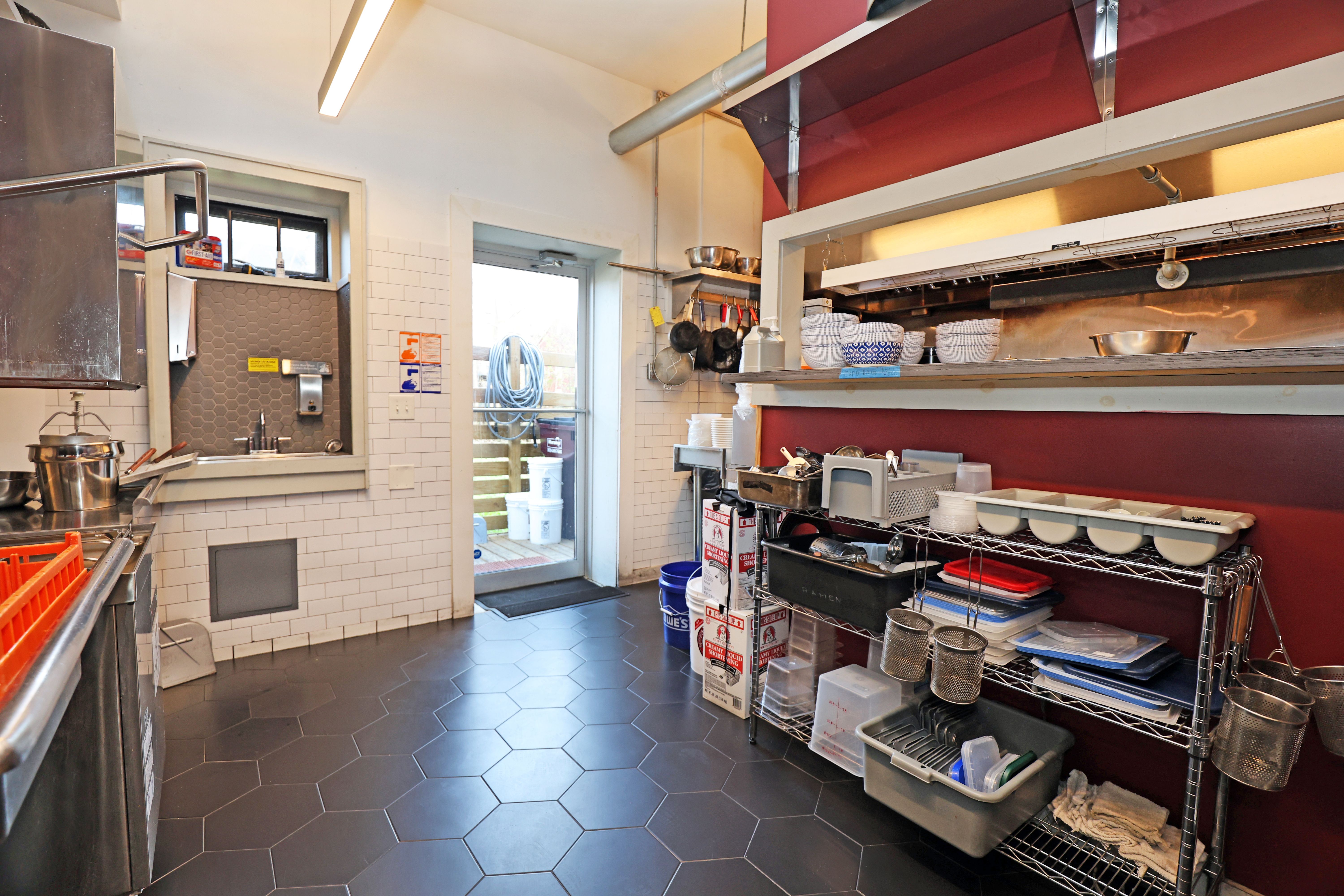  47 Lander Street, Newburgh, NY 12550 - 物件實景