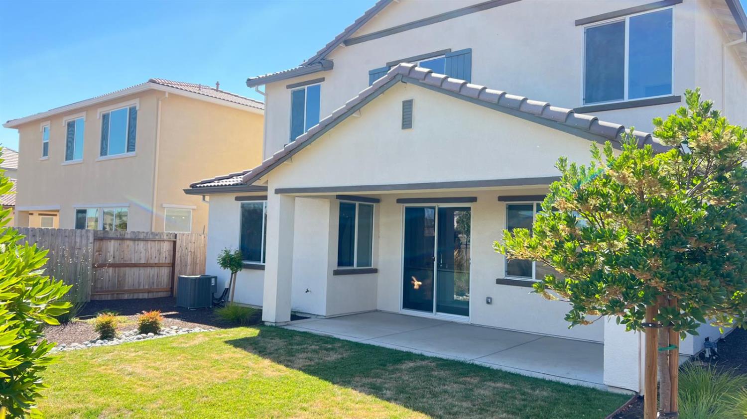 Rancho Cordova, California, 95742, United States, 4 Bedrooms Bedrooms, ,3 BathroomsBathrooms,Residential,For Sale,1906835