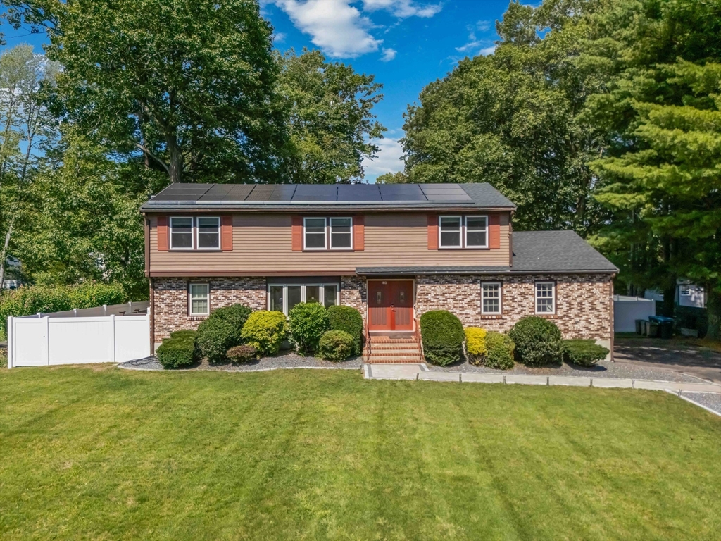 Natick, Massachusetts, 01760, United States, 4 Bedrooms Bedrooms, ,4 BathroomsBathrooms,Residential,For Sale,1950853