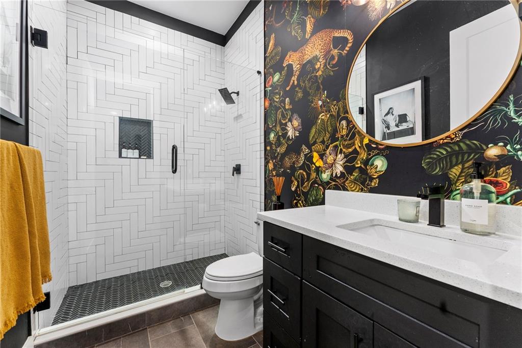 Atlanta, Georgia, 30317, United States, 5 Bedrooms Bedrooms, ,4 BathroomsBathrooms,Residential,For Sale,1989544