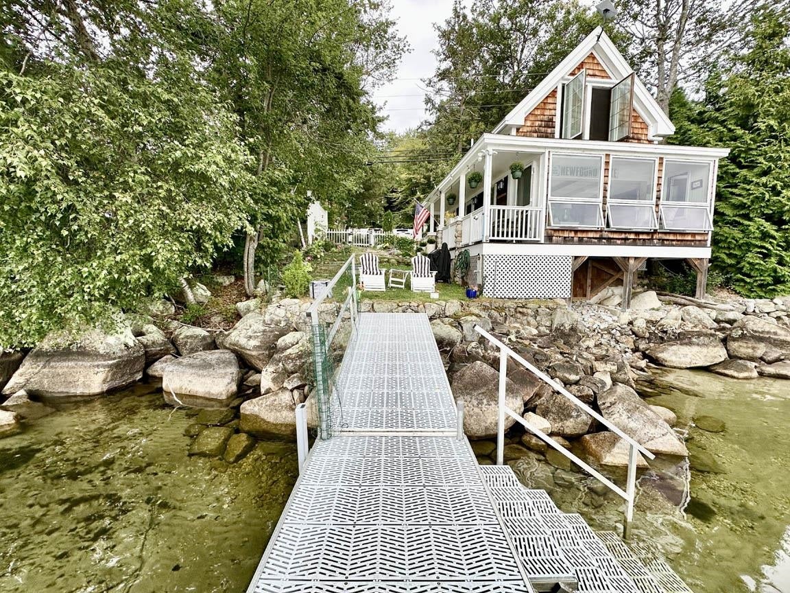 Bristol, New Hampshire, 03222, United States, 2 Bedrooms Bedrooms, ,Residential,For Sale,1933132
