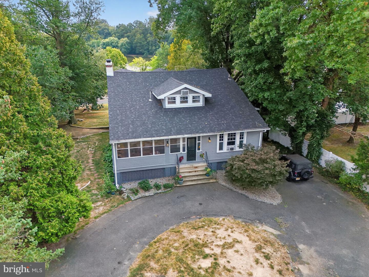 Collingswood, New Jersey, 08108, United States, 6 Bedrooms Bedrooms, ,3 BathroomsBathrooms,Residential,For Sale,1950813