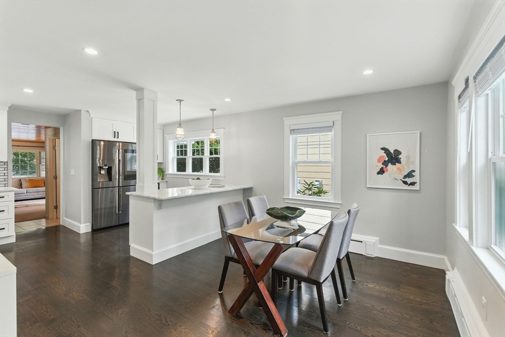 Stoneham, Massachusetts, 02180, United States, 3 Bedrooms Bedrooms, ,2 BathroomsBathrooms,Residential,For Sale,1939949