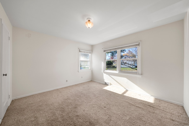 Fair Lawn, New Jersey, 07410, United States, 4 Bedrooms Bedrooms, ,2 BathroomsBathrooms,Residential,For Sale,1992454