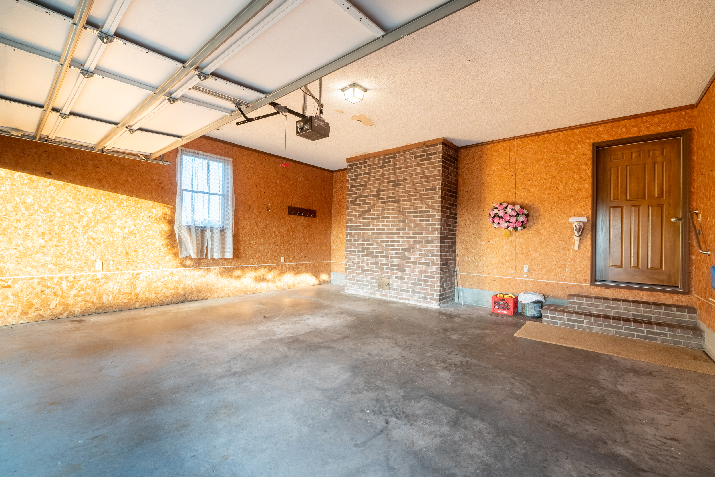 Clarksville, Arkansas, 72830, United States, 3 Bedrooms Bedrooms, ,3 BathroomsBathrooms,Residential,For Sale,2010722