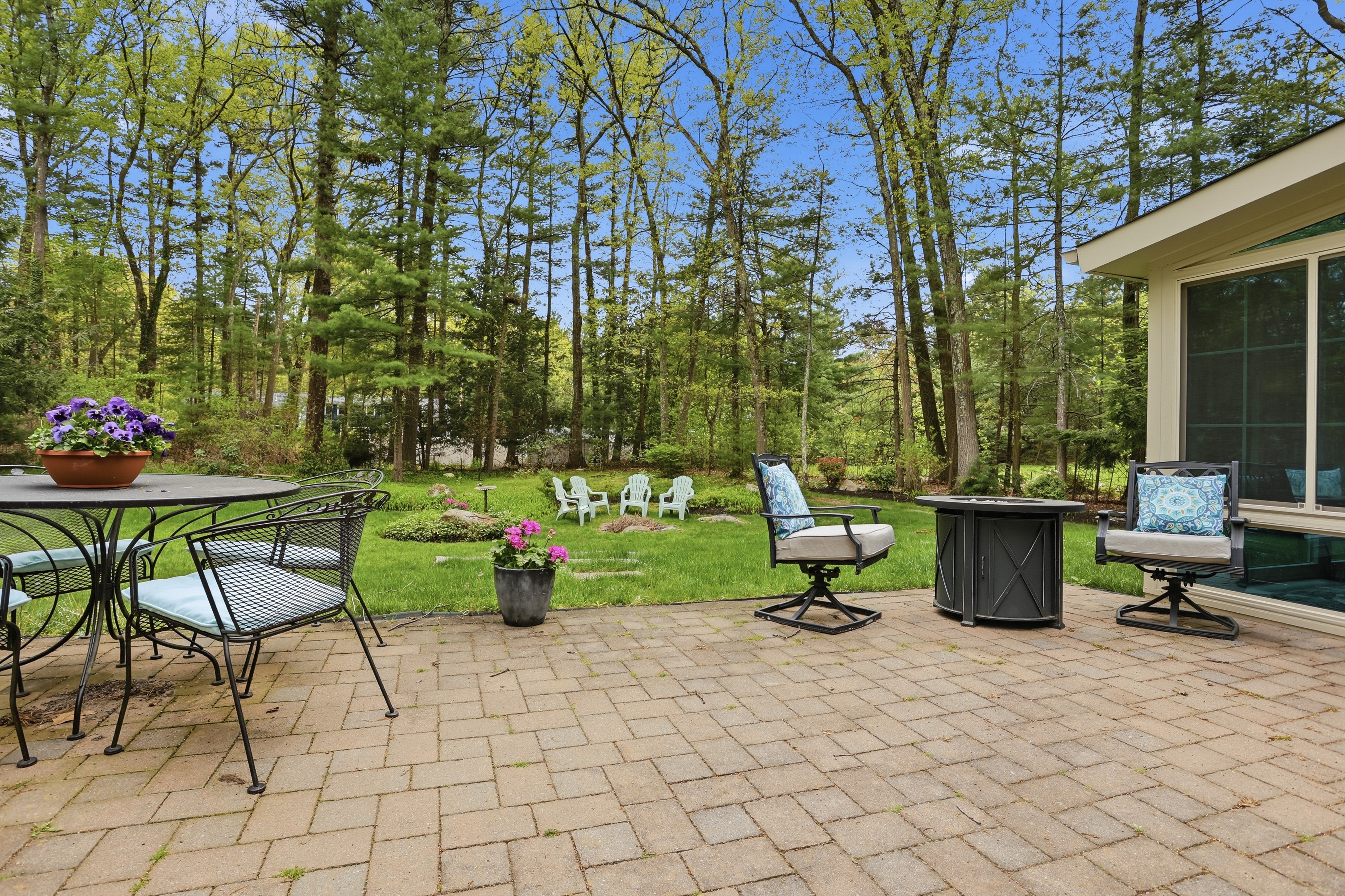  46 Hayden Lane, Bedford, MA 01730 - 物件實景