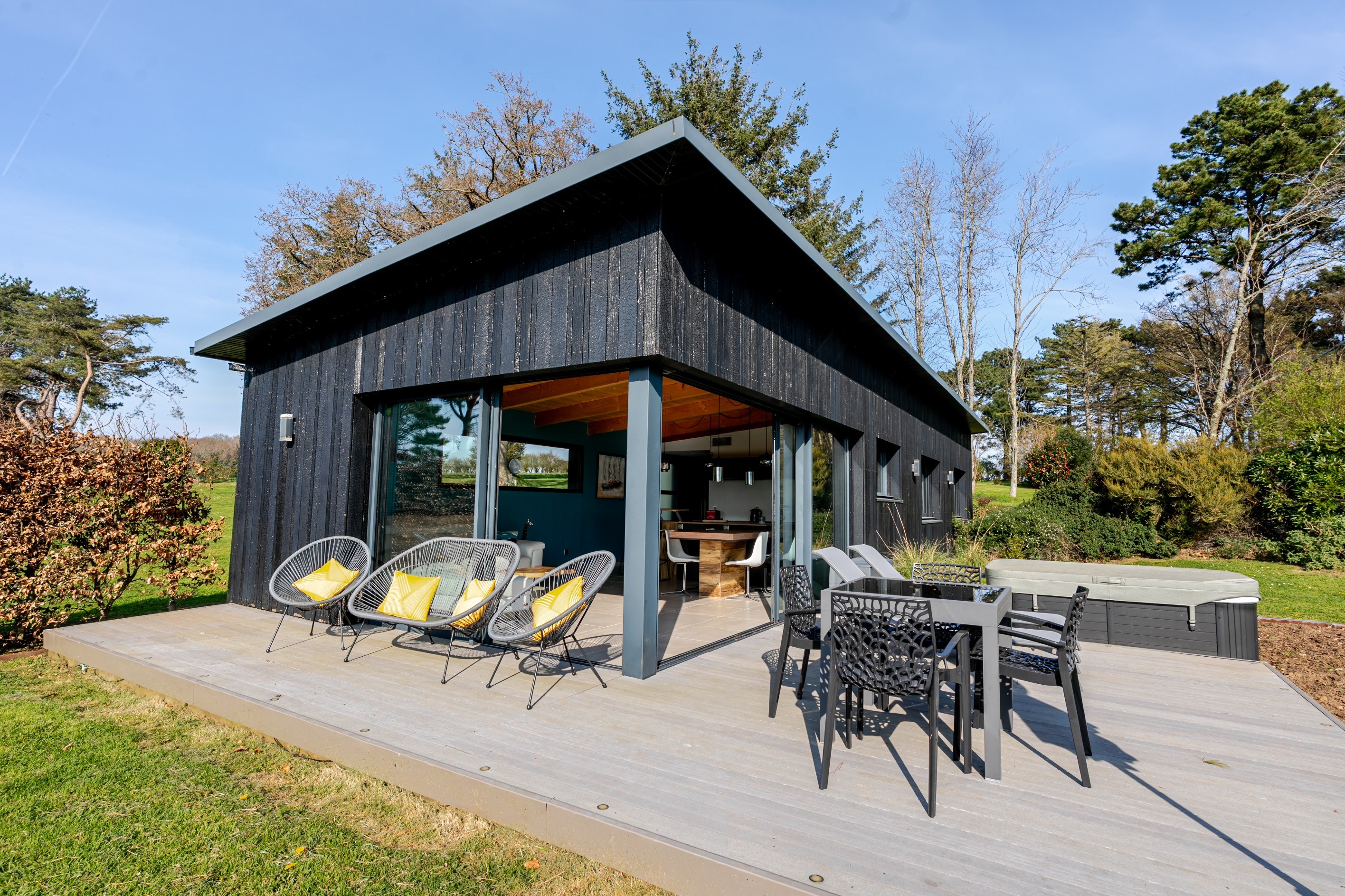  GUIDEL, EXCEPTIONAL PROPERTY IN A DOMINANT POSITION - 物件實景