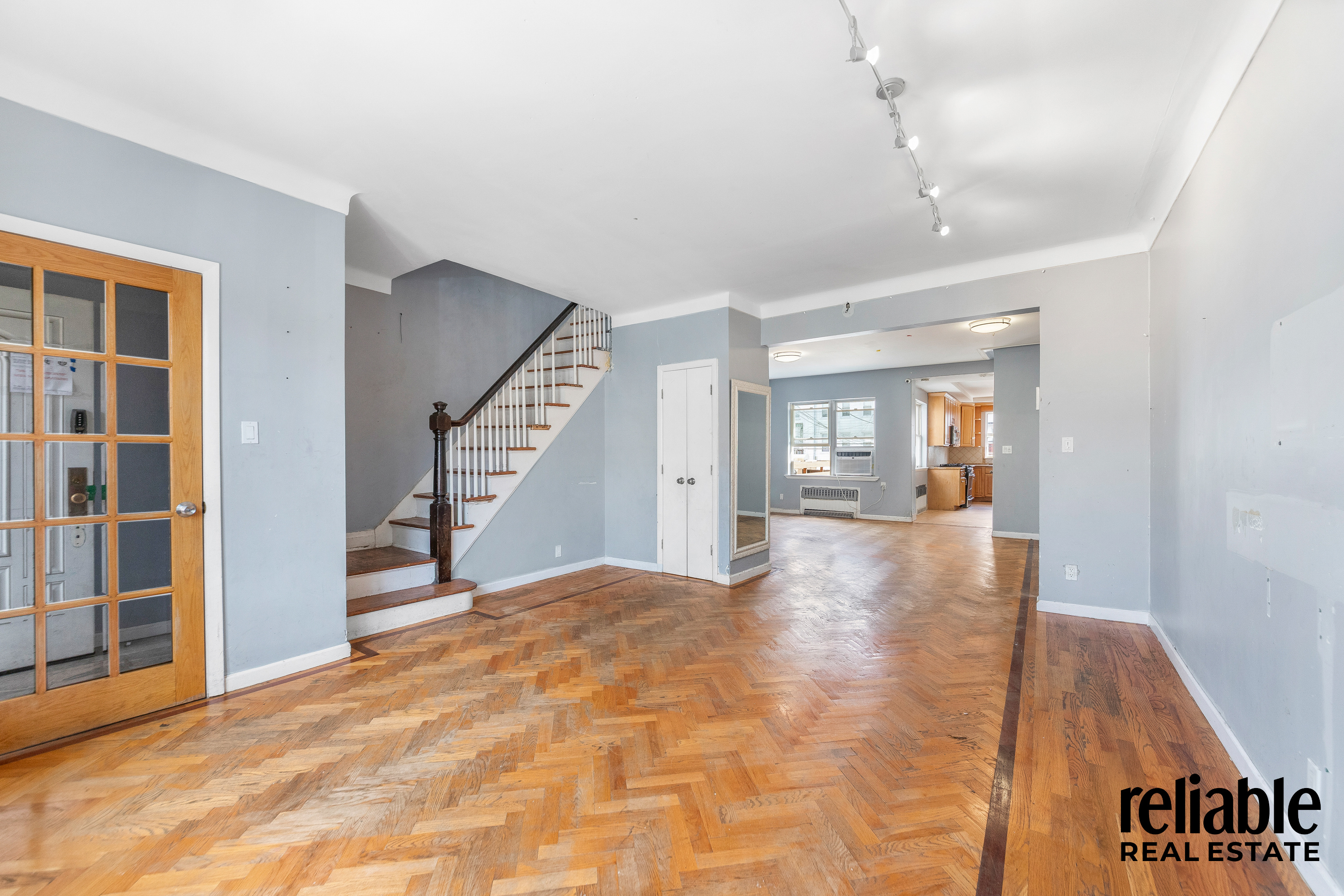 Brooklyn, New York, 11229, United States, 4 Bedrooms Bedrooms, ,3 BathroomsBathrooms,Residential,For Sale,1942275