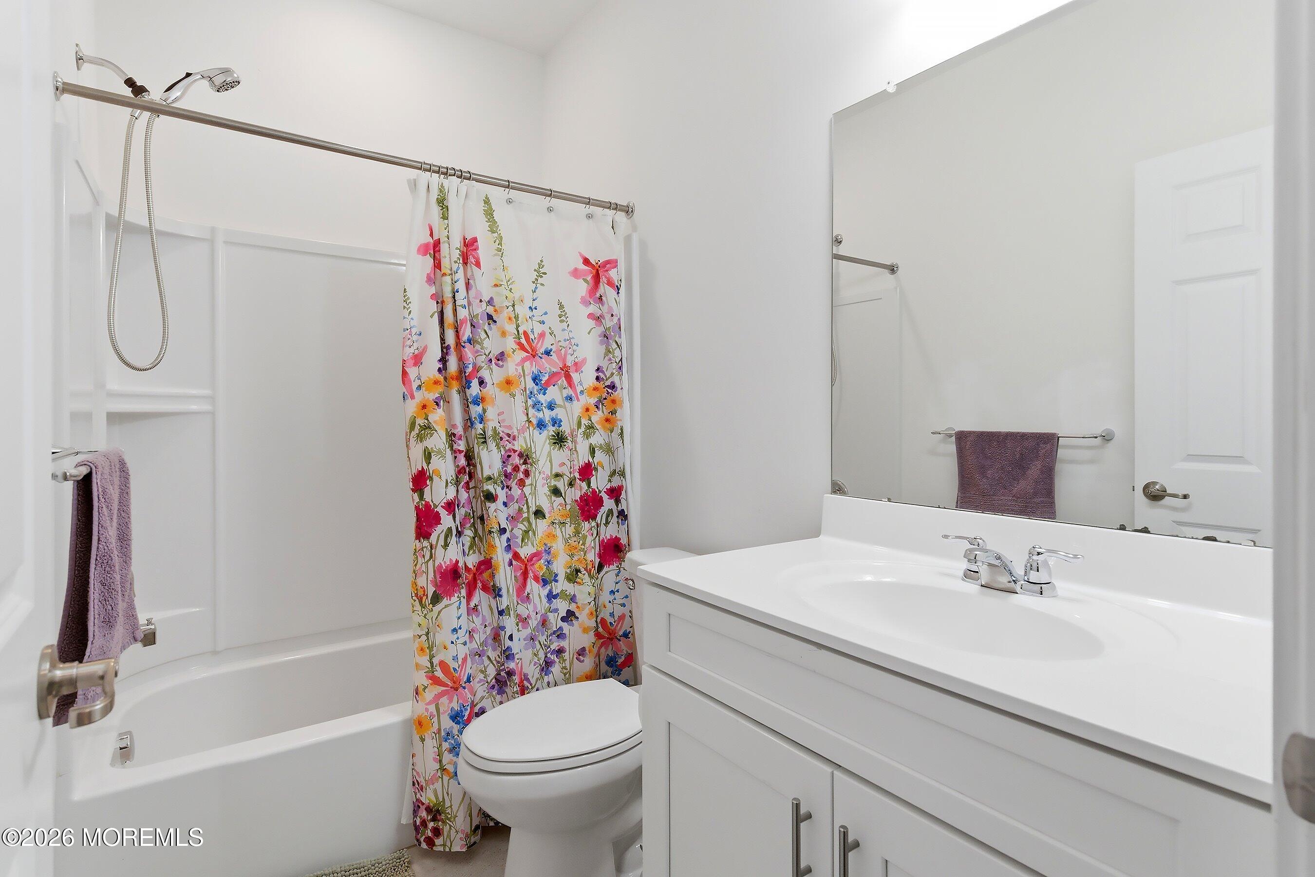 Whiting, New Jersey, 08759, United States, 3 Bedrooms Bedrooms, ,3 BathroomsBathrooms,Residential,For Sale,2048436