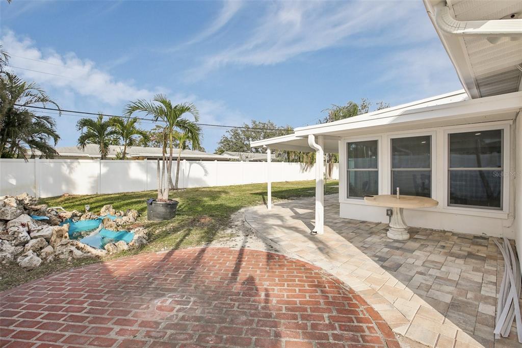 St Petersburg, Florida, 33710, United States, 3 Bedrooms Bedrooms, ,2 BathroomsBathrooms,Residential,For Sale,1849004