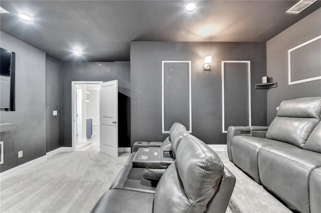 Gainesville, Georgia, 30506, United States, 5 Bedrooms Bedrooms, ,6 BathroomsBathrooms,Residential,For Sale,1978029