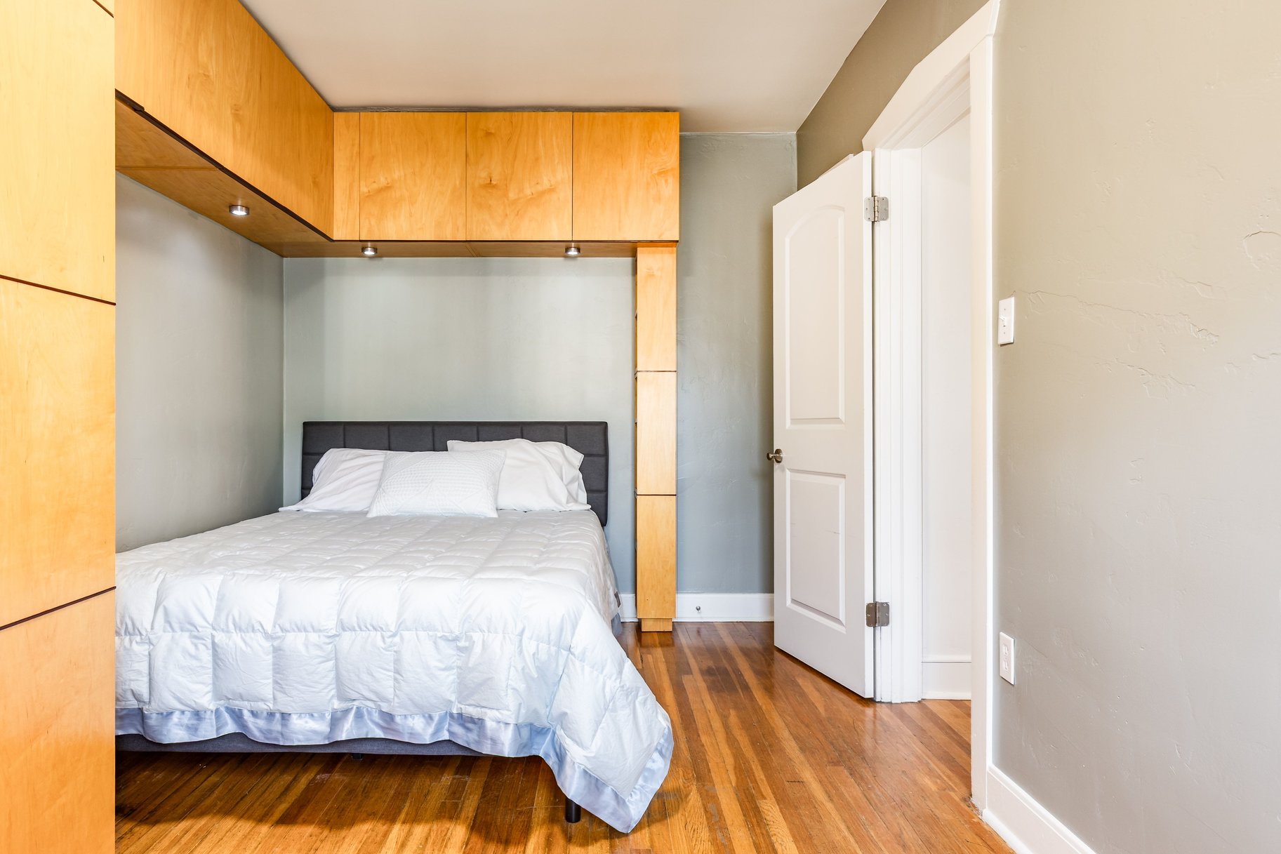  Charming Top Floor Condo Unit in Historic Downtown Building - 物件實景