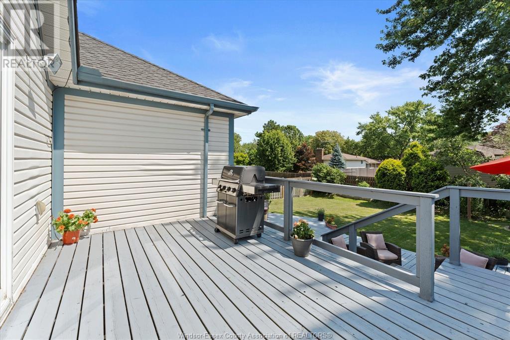 TECUMSEH, Ontario, N8N 4T1, CA, 5 Bedrooms Bedrooms, ,2 BathroomsBathrooms,Residential,For Sale,1902175