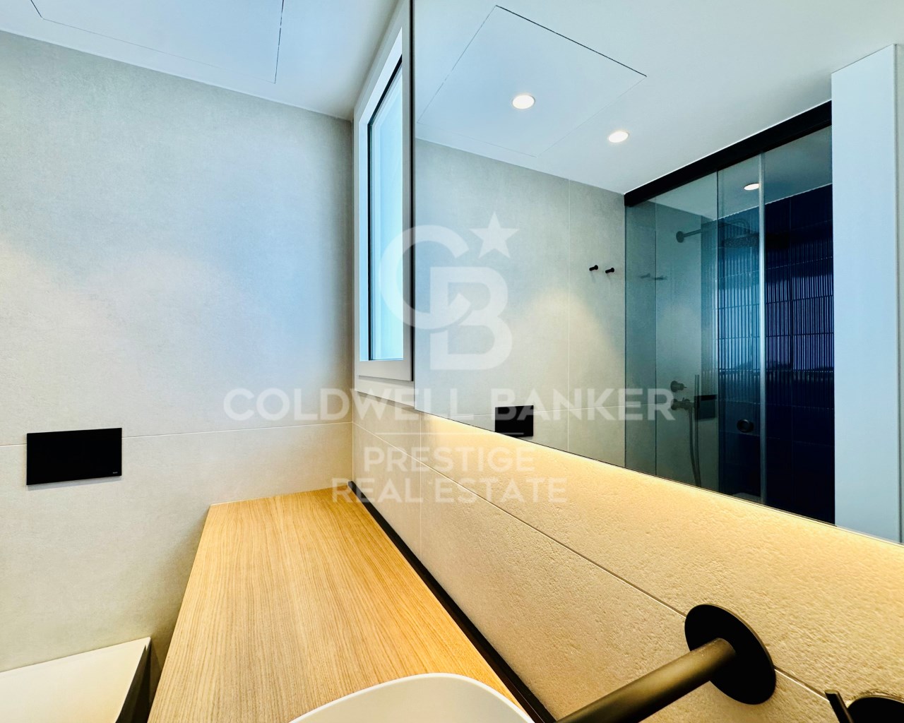 Barcelona, Catalonia, ES, 3 Bedrooms Bedrooms, ,2 BathroomsBathrooms,Residential,For Sale,1949795