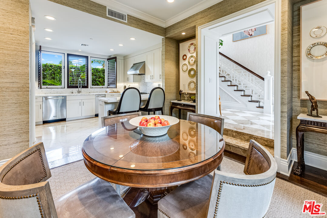 Beverly Hills, California, 90210, United States, 5 Bedrooms Bedrooms, ,6 BathroomsBathrooms,Residential,For Sale,1907457