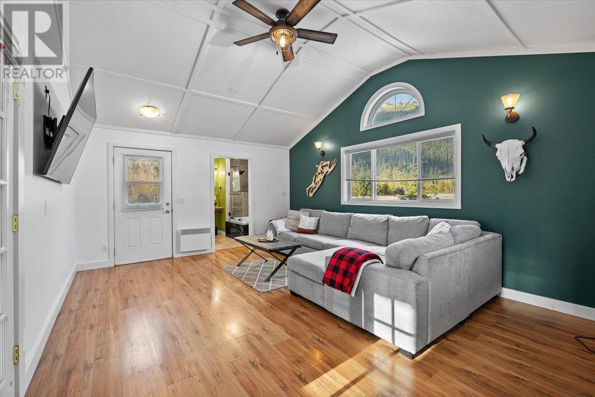 SICAMOUS, British Columbia, V0E 2V4, CA, 2 Bedrooms Bedrooms, ,2 BathroomsBathrooms,Residential,For Sale,1949682