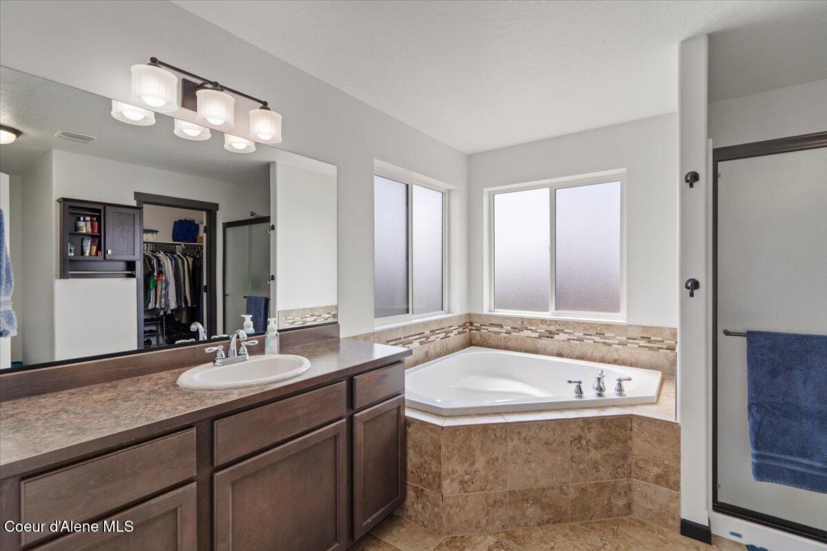 Post Falls, Idaho, 83854, United States, 4 Bedrooms Bedrooms, ,2 BathroomsBathrooms,Residential,For Sale,1969066