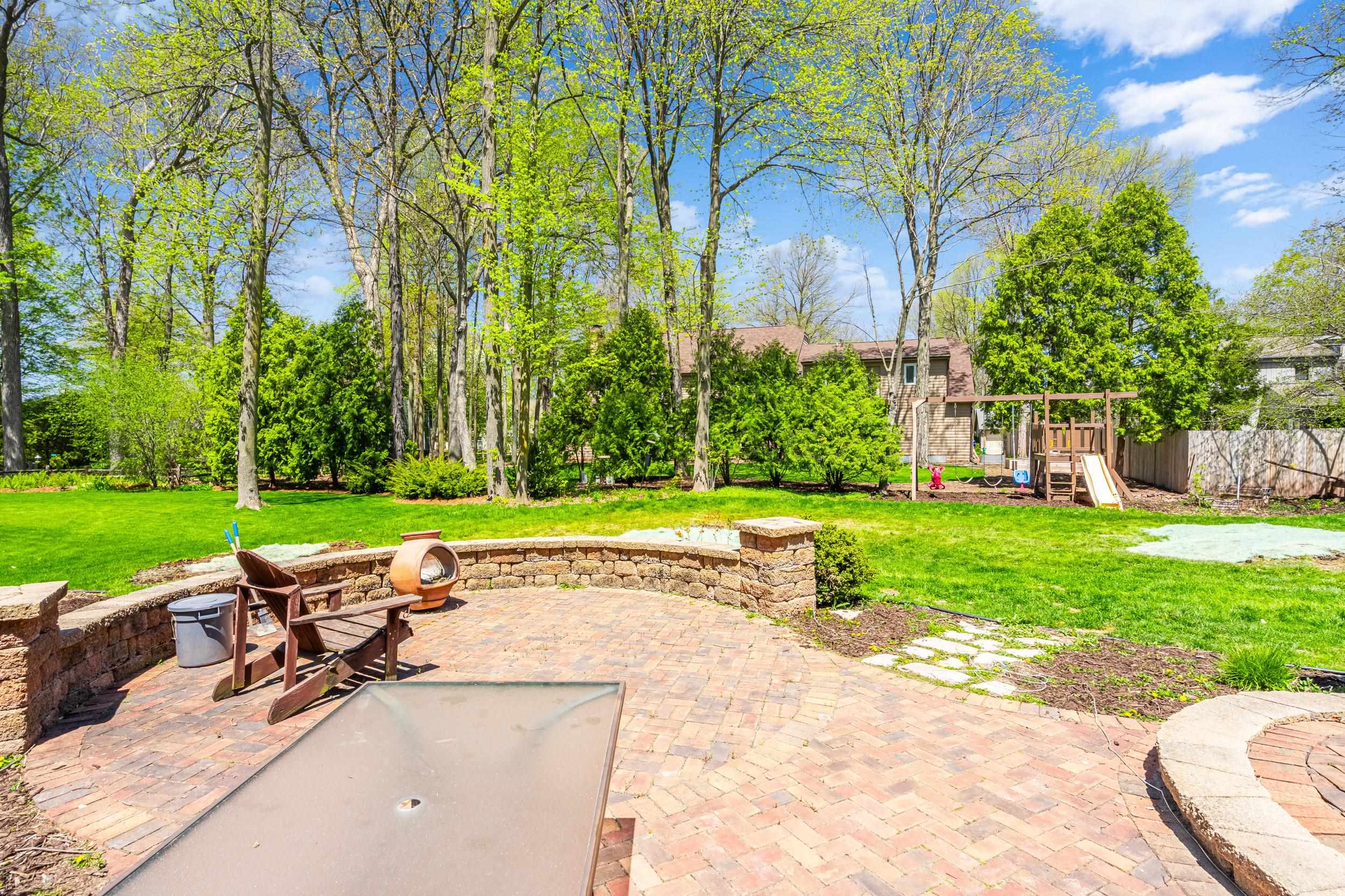 Appleton, Wisconsin, 54915, United States, 4 Bedrooms Bedrooms, ,4 BathroomsBathrooms,Residential,For Sale,1921997