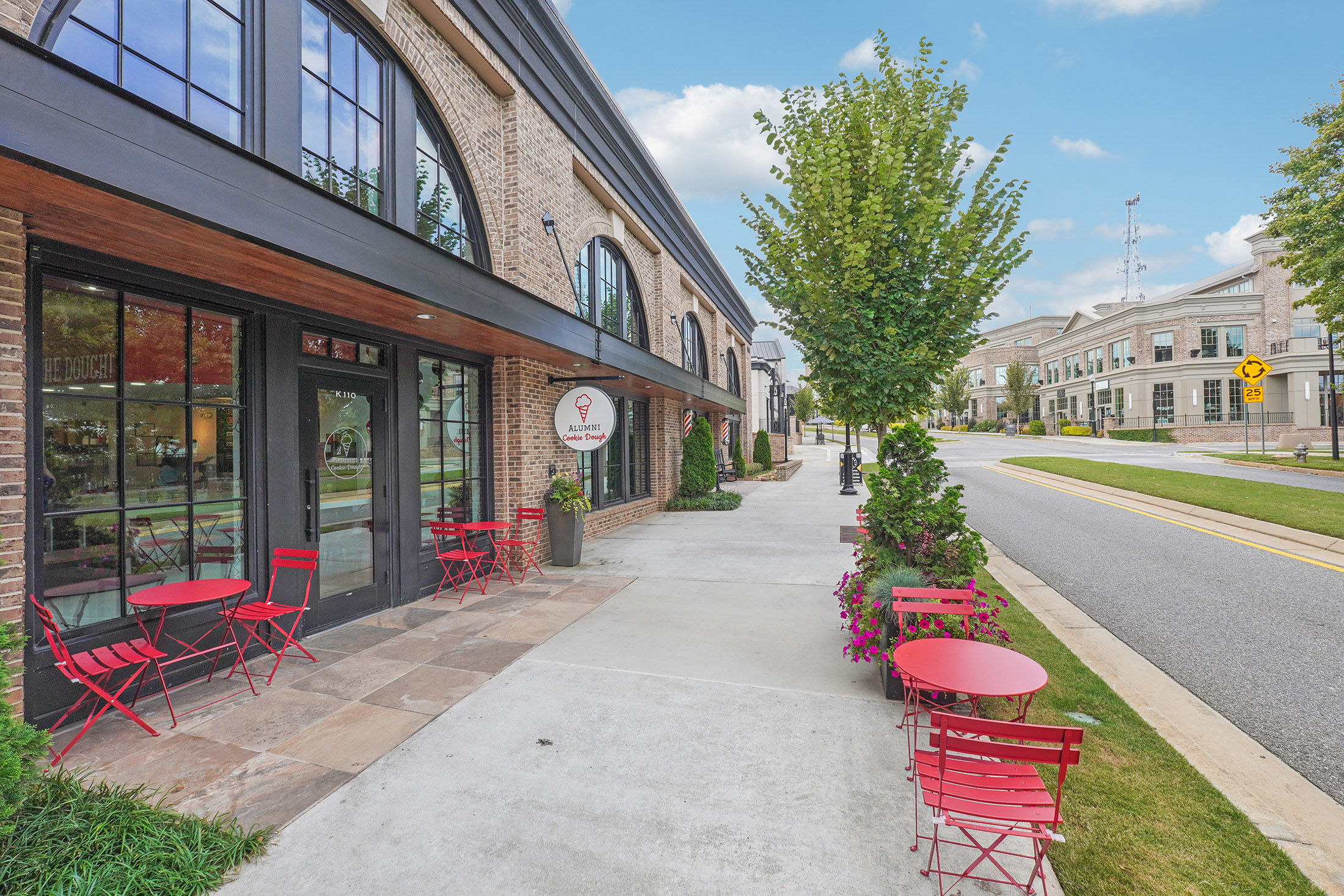  Desirable Monte Hewett First-Time Resale in the Sought-After Lake Haven - 物件實景