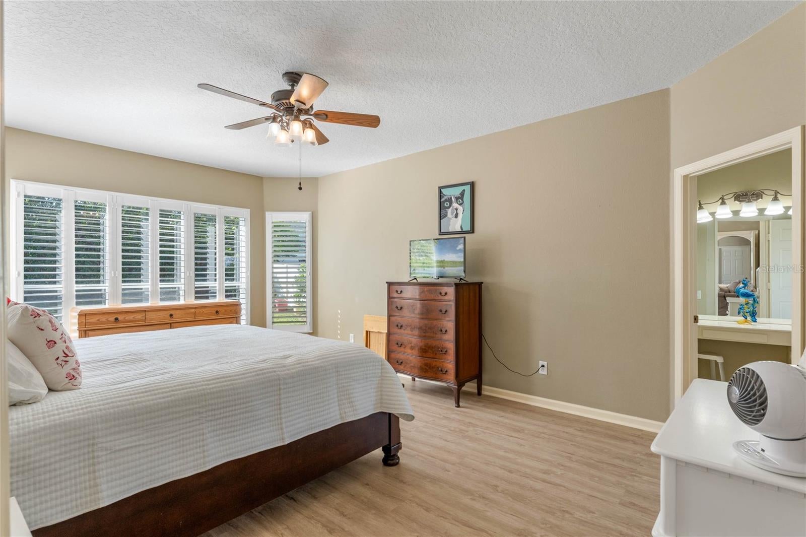 OVIEDO, Florida, 32765, United States, 5 Bedrooms Bedrooms, ,4 BathroomsBathrooms,Residential,For Sale,1980117