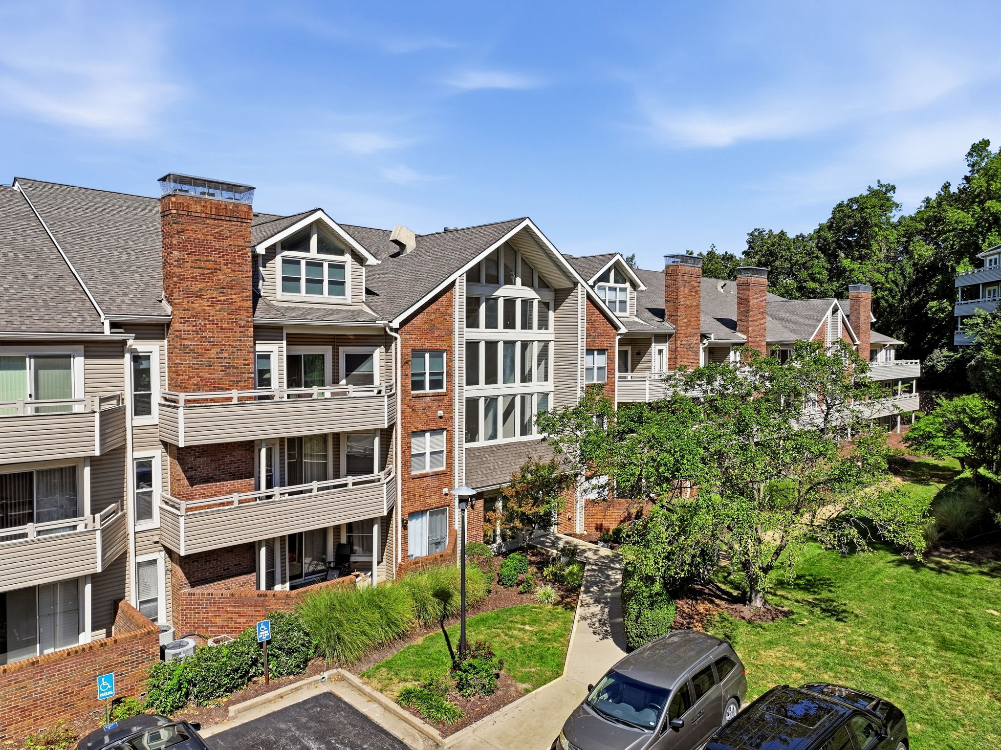  1010 Thoreau Court, St. Louis, MO 63146 - 物件實景